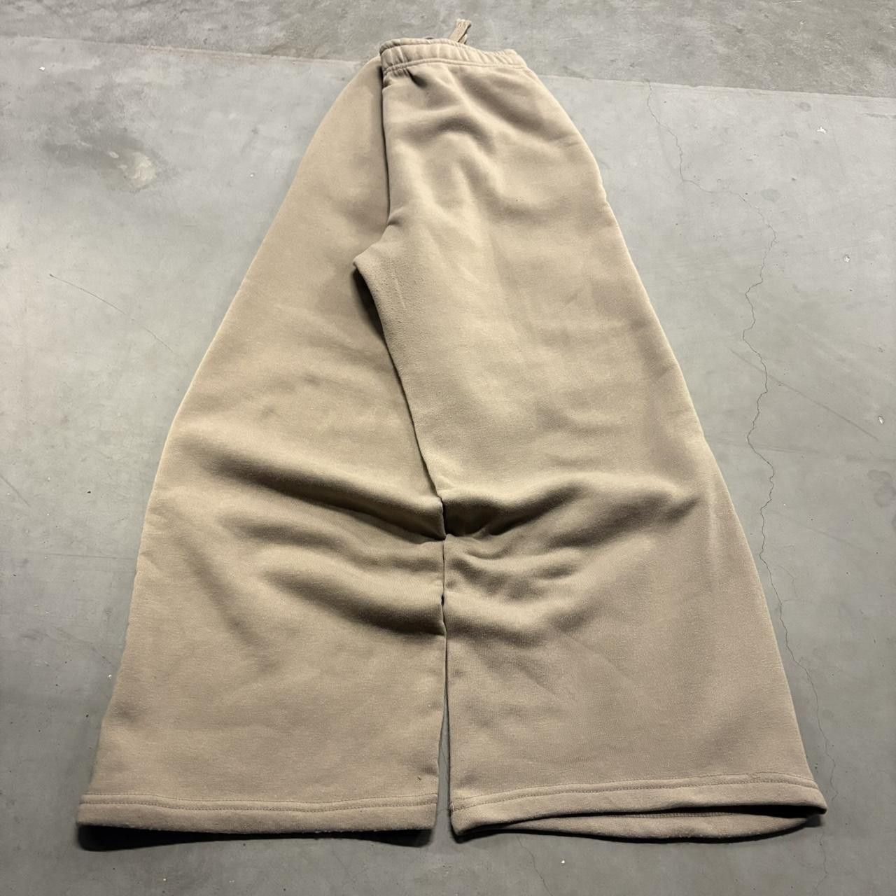 Vintage Crazy Vintage Y2K/2000s Baggy Wideleg Tan Brown Faded Rose Sweatpants! Size US 36 / EU 52 - 5 Thumbnail
