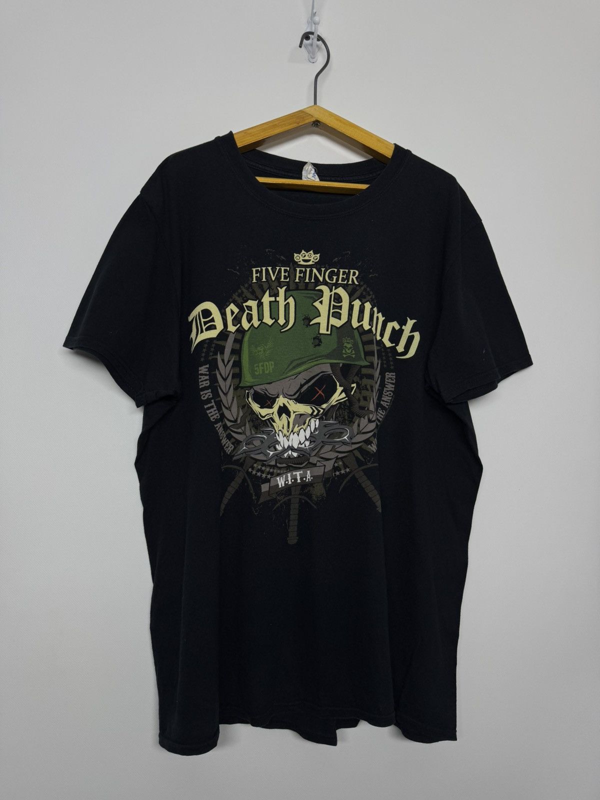 Gildan FIVE FINGER DEATH PUNCH OFFICIAL BAND CONCERT MUSIC T-SHIRT Size US L / EU 52-54 / 3 - 6 Thumbnail