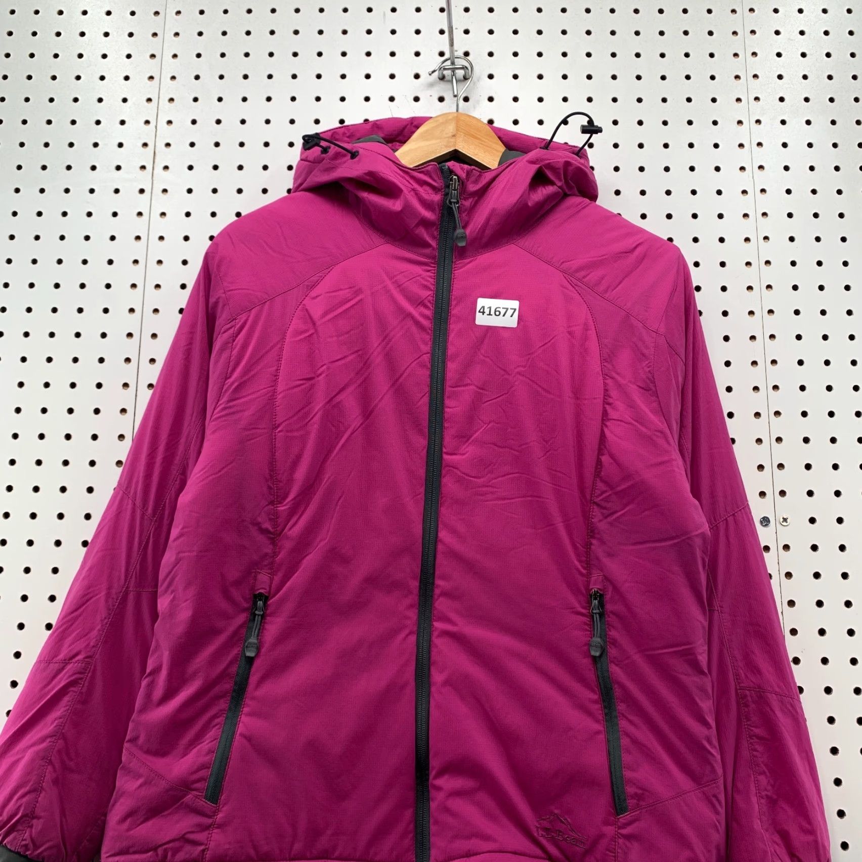 Vintage VINTAGE LL Bean Puffer Jacket Womens Medium Petite Pink Fuchsia Hooded Insulated 19x25 Size M / US 6-8 / IT 42-44 - 4 Thumbnail