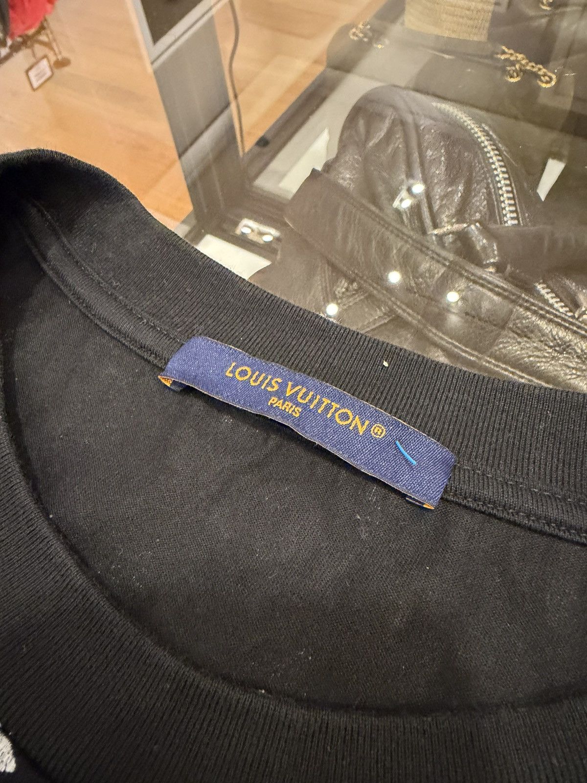Louis Vuitton Louis Vuitton Gradient Monogram Tee Size US XXL / EU 58 / 5 - 3 Thumbnail
