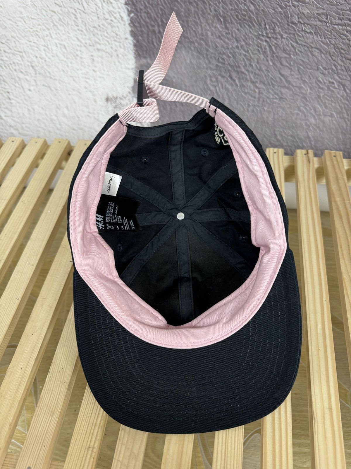 H&M × Keith Haring Keith Harring x H&M double logo cap Size ONE SIZE - 9 Thumbnail