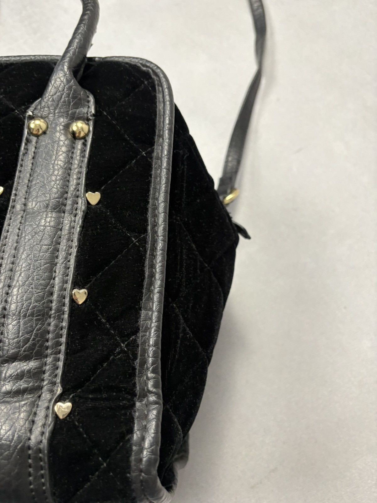 Juicy Couture Juicy Couture Vintage Velvet Heart Shoulder Crossbody Bag Size ONE SIZE - 12 Thumbnail