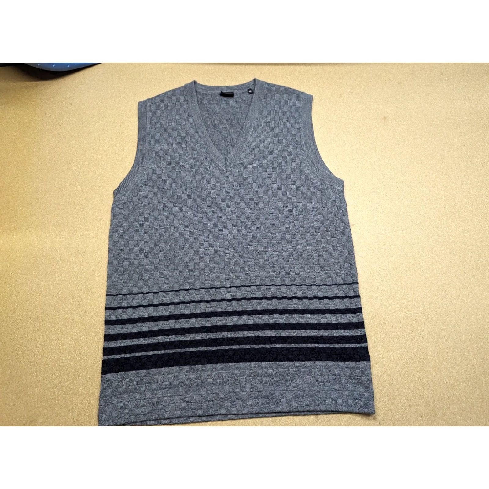 Paul Smith Paul Smith Vest Mens Medium Gray Wool Sleeveless Sweater V Neck Check Plaid Golf Vintage: No Mens Size US M / EU 48-50 / 2 - 2 Thumbnail