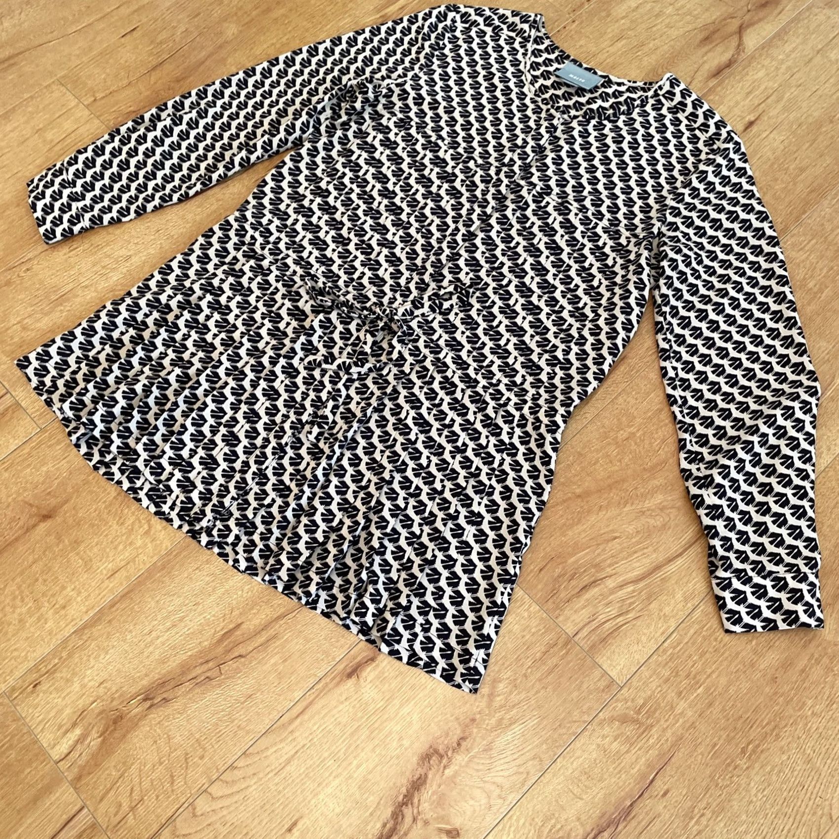 Anthropologie Anthropologie Maeve Selva Tunic Top XS Drop Waist Button Up Tie Multicolor Pleated Casual Women’s Tunic Shirt Size XS / US 0-2 / IT 36-38 - 2 Thumbnail
