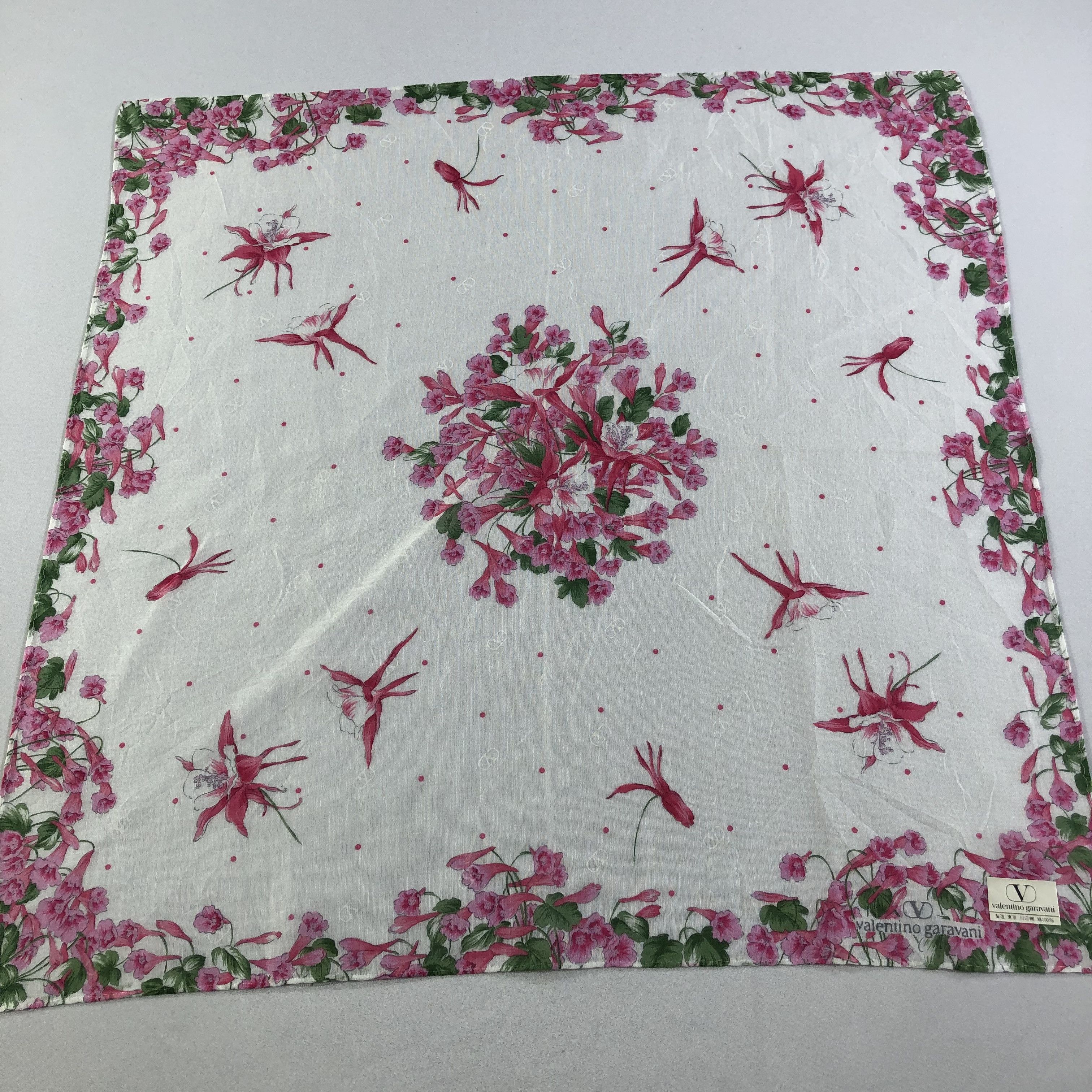 Vintage Valentino Garavani Handkerchief Neckerchief Bandana H1736 Size ONE SIZE - 2 Thumbnail