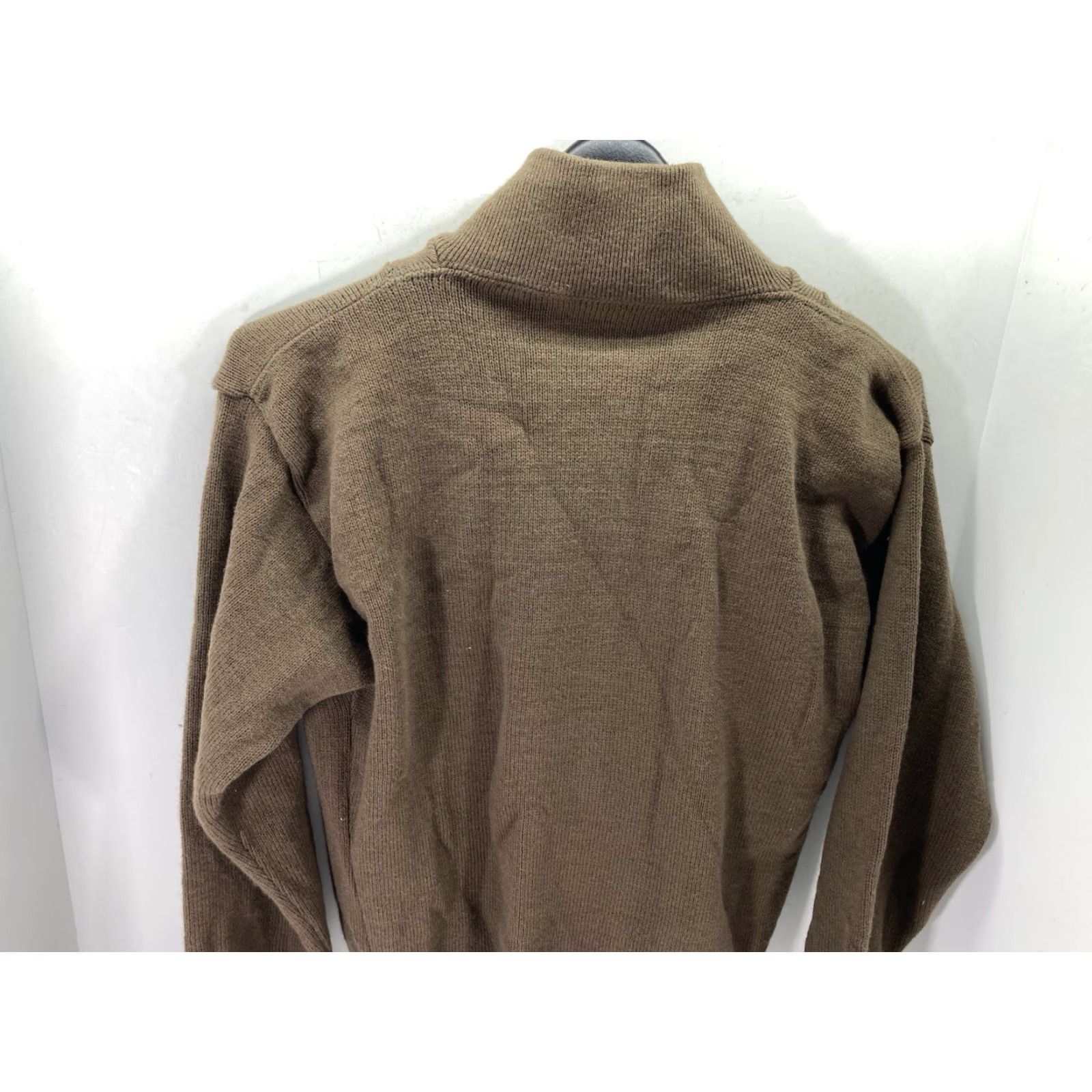 Vintage VINTAGE USGI Military Henley Sweater Men Medium Brown 5 Button Knit Long Sleeve Acrylic VTG Mens Size US M / EU 48-50 / 2 - 7 Thumbnail