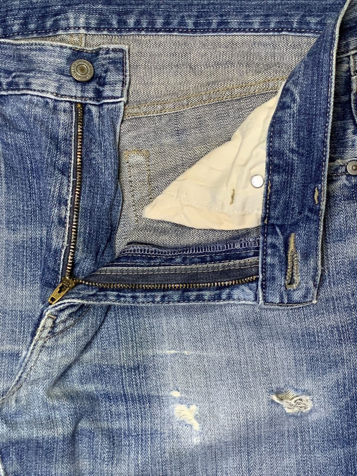 Uniqlo Vintage Uniqlo "Broken Denim" Faded Distressed Flare Jeans Size US 34 / EU 50 - 9 Thumbnail