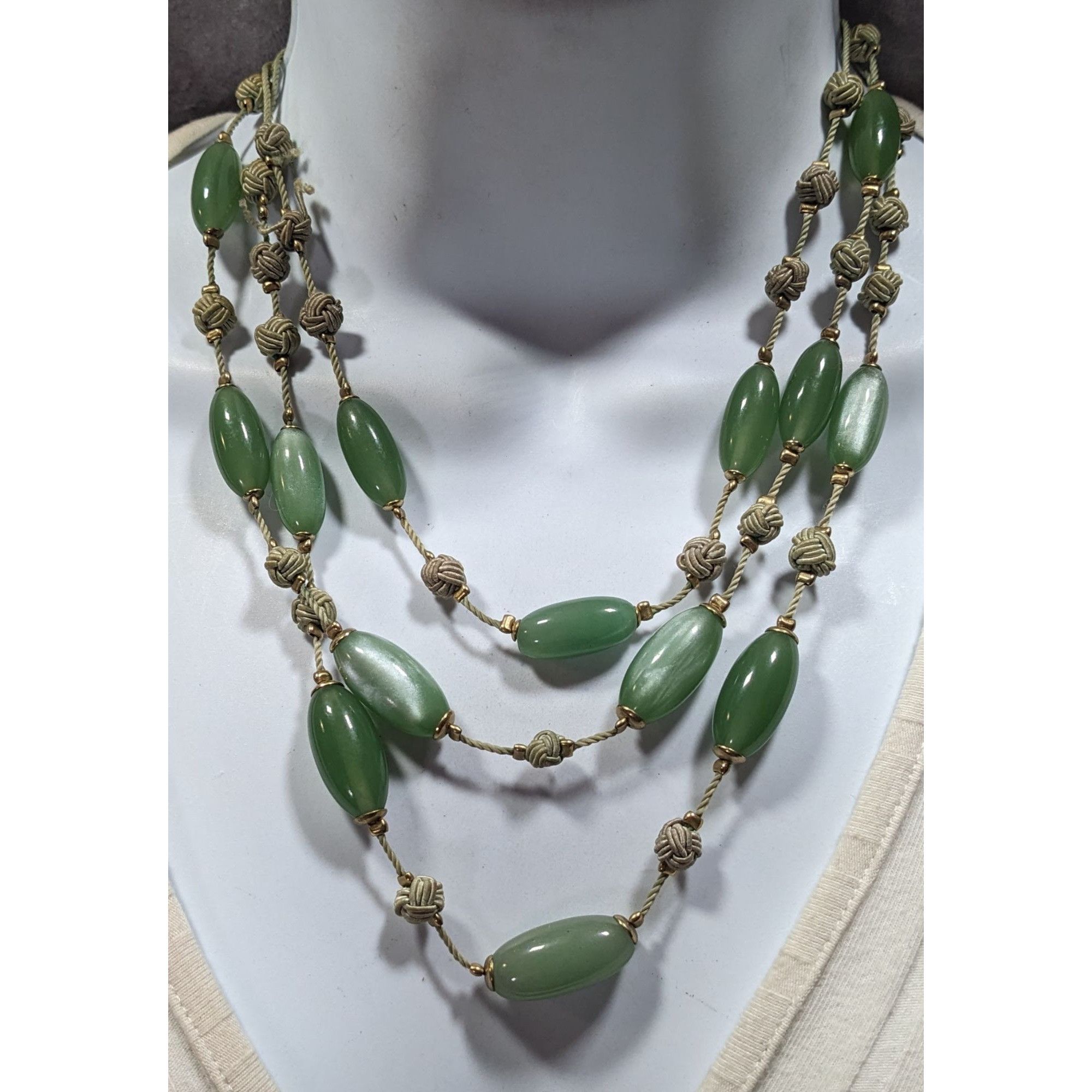 Liz Claiborne Vintage Liz Claiborne Green Moonglow Lucite Layered Knotted Size ONE SIZE - 2 Thumbnail