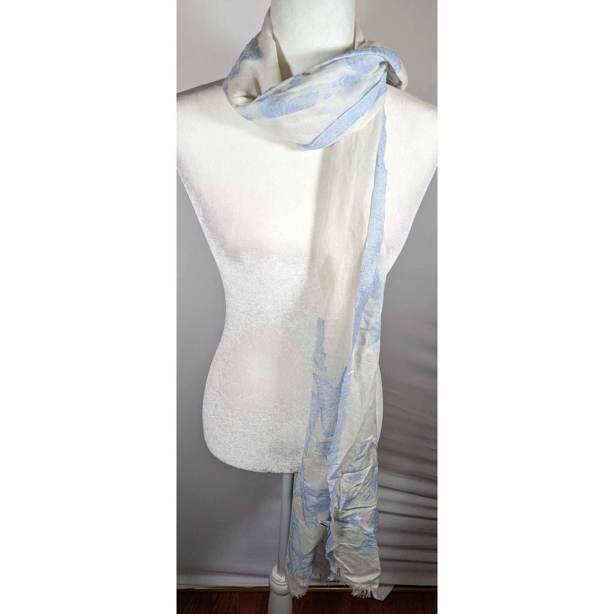 Other Pam's Pashminas & Exotic Scarves Fairycore Blue And White Bu Size ONE SIZE - 8 Thumbnail