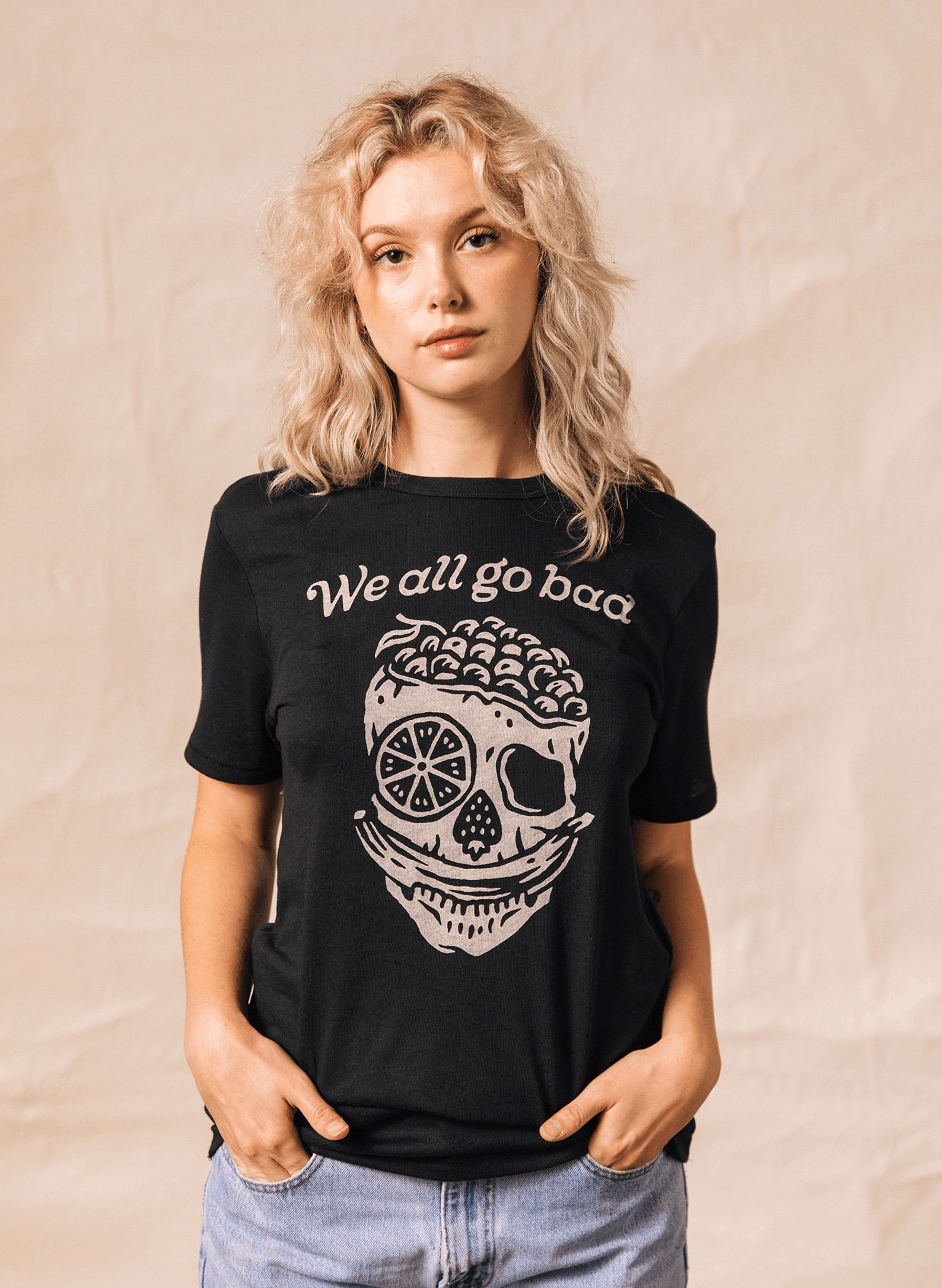 Designer × Vintage We All Go Bad T-Shirt – Funny Expired Fruit Graphic Tee Size US M / EU 48-50 / 2 - 4 Thumbnail
