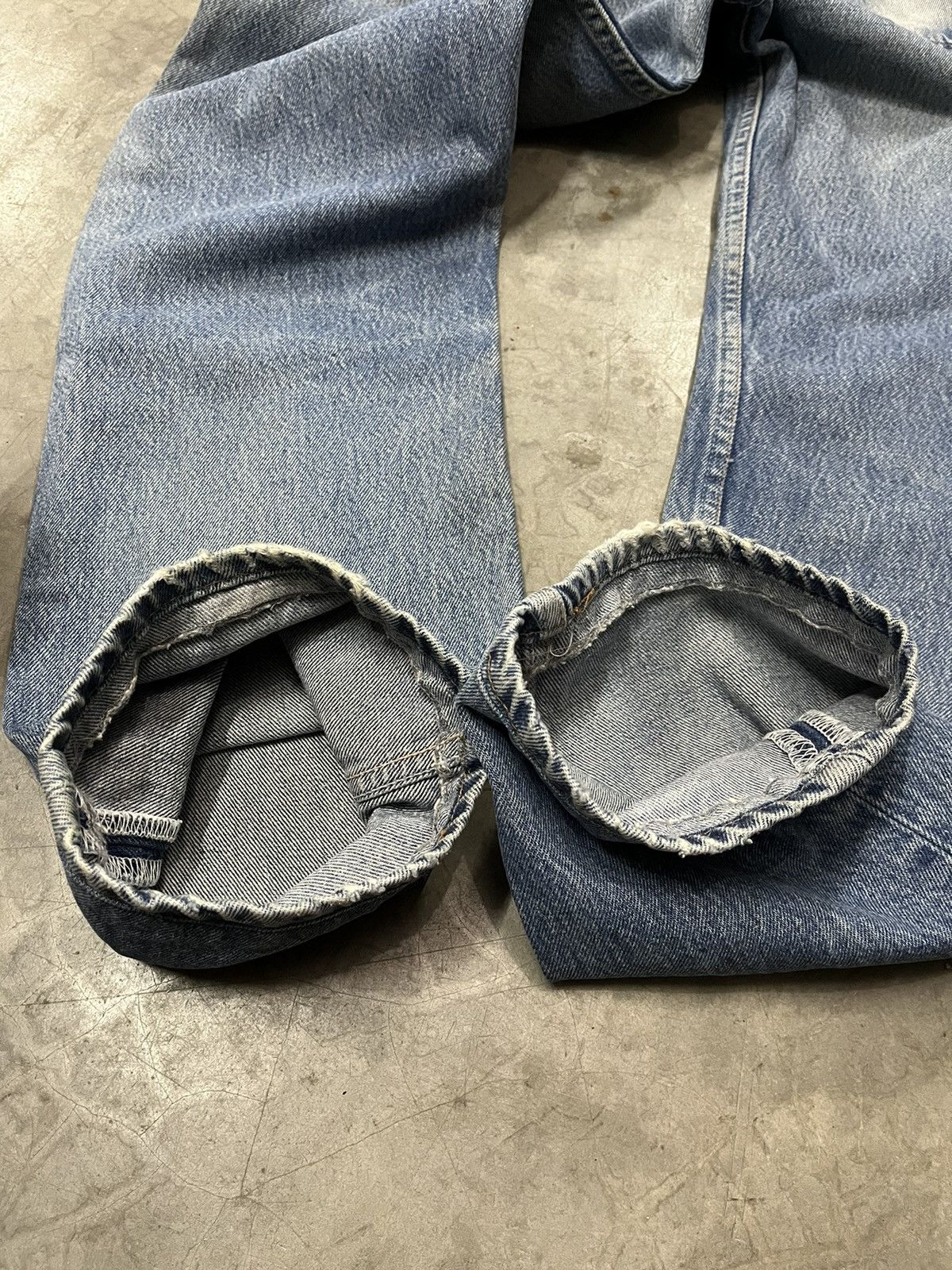 Levi's Vintage Levis light wash 501 distressed denim Size US 31 - 19 Thumbnail