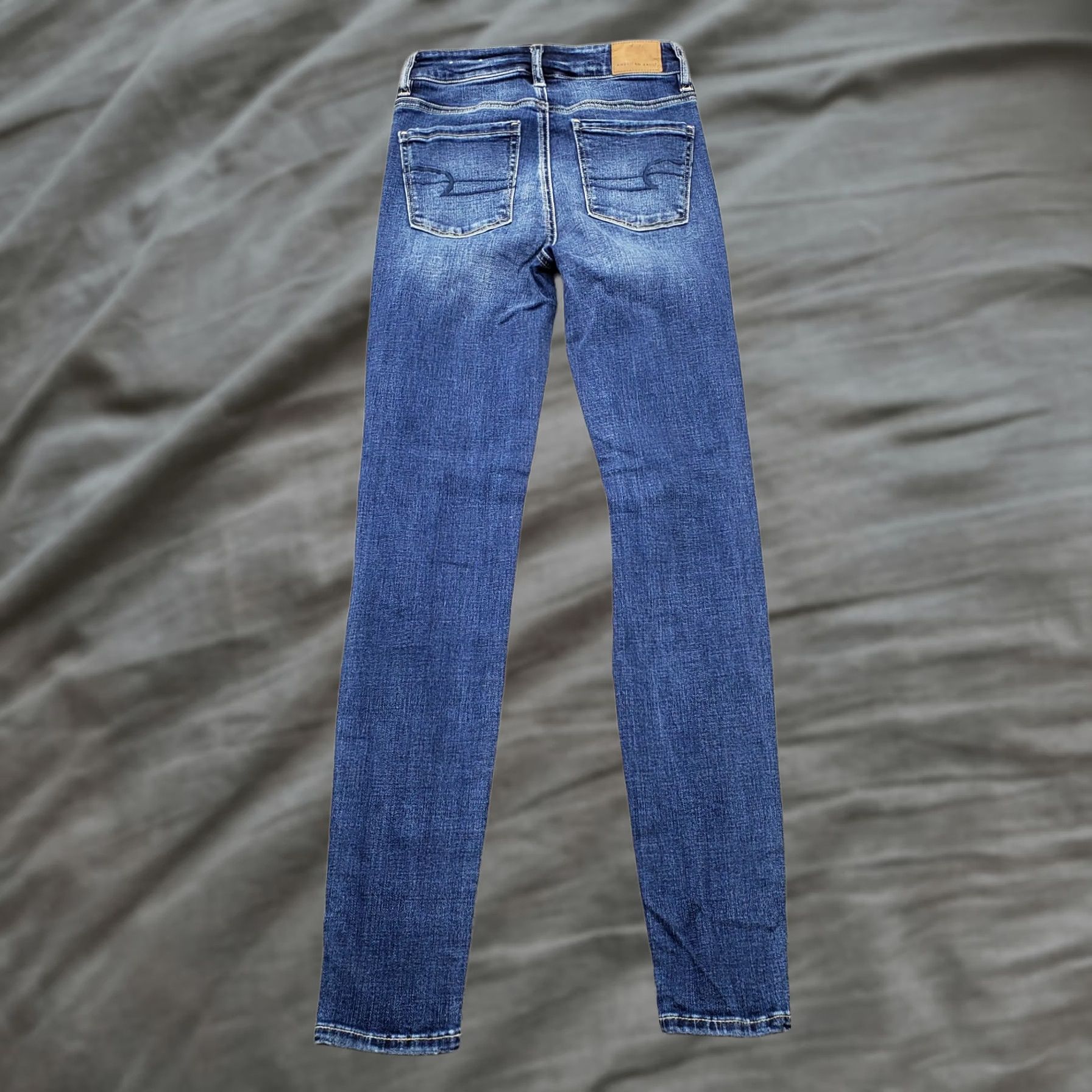 American Eagle Outfitters American Eagle Outfitters Jeans Womens Size 00 Blue Denim Super Stretch Skinny 5-Pocket Design Clothing Mens Women Lips? Size 24" / US 00 / IT 34 - 1 Thumbnail