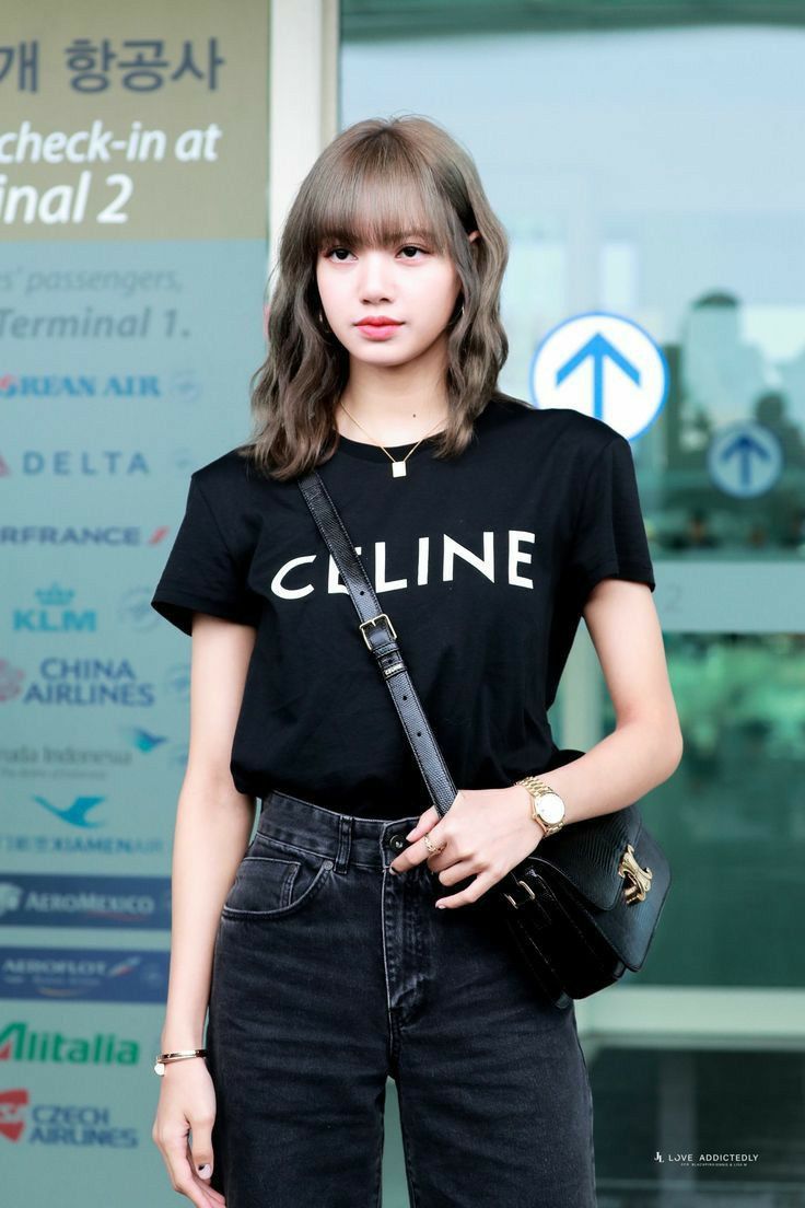 Celine 🔥Last drop! Cool Distressed LISA Celine Loose Black T Shirt Size US L / EU 52-54 / 3 - 23 Thumbnail