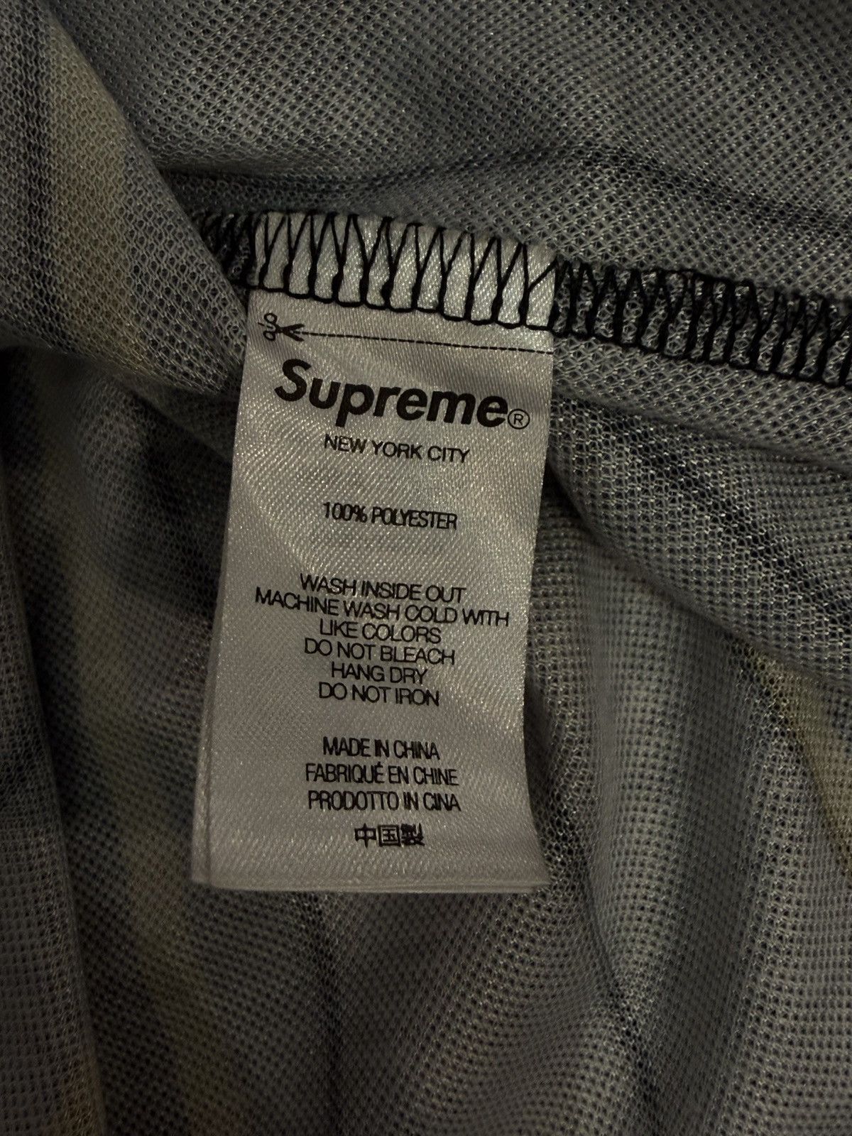 Supreme Size L - Supreme Aeon Flux Soccer Jersey Size US L / EU 52-54 / 3 - 8 Thumbnail