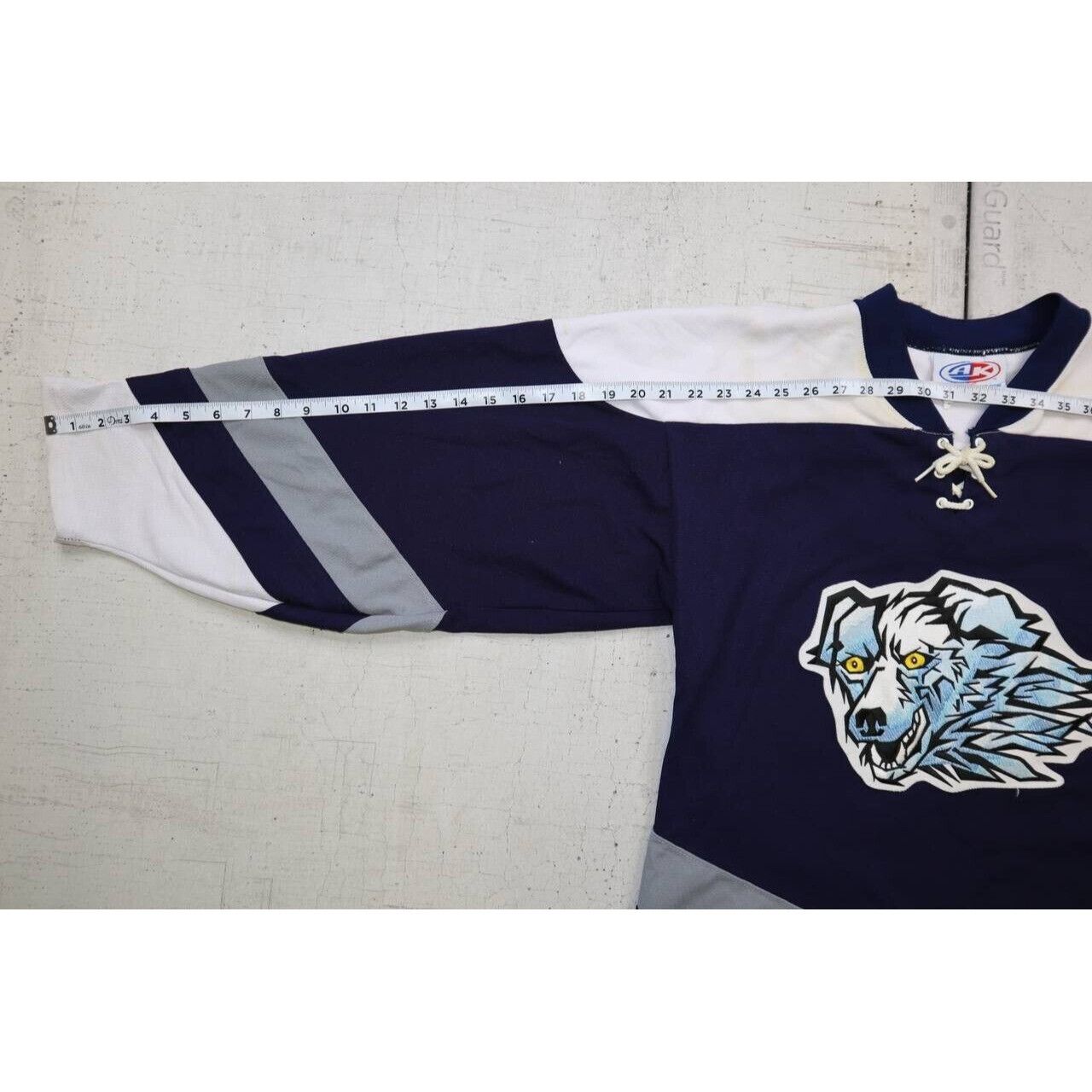 Vintage Vintage Chicago Wolves Lucas #29 Blue Jersey Athletic Knit S Size US S / EU 44-46 / 1 - 6 Thumbnail