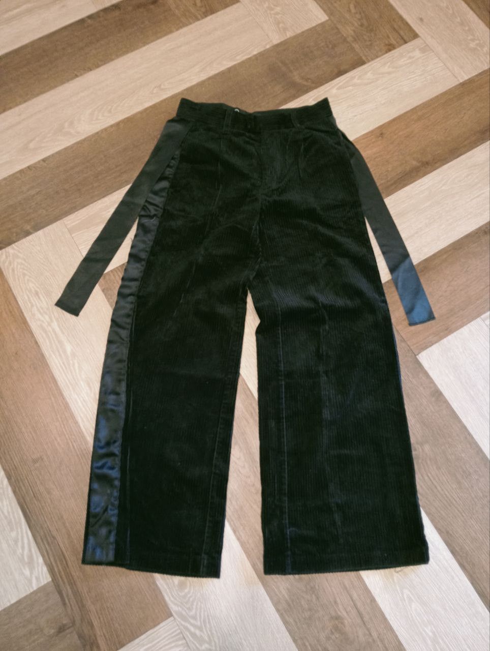 Undercover GU X UNDERCOVER CORDUROY WIDE PANTS Size US 28 / EU 44 - 1 Thumbnail
