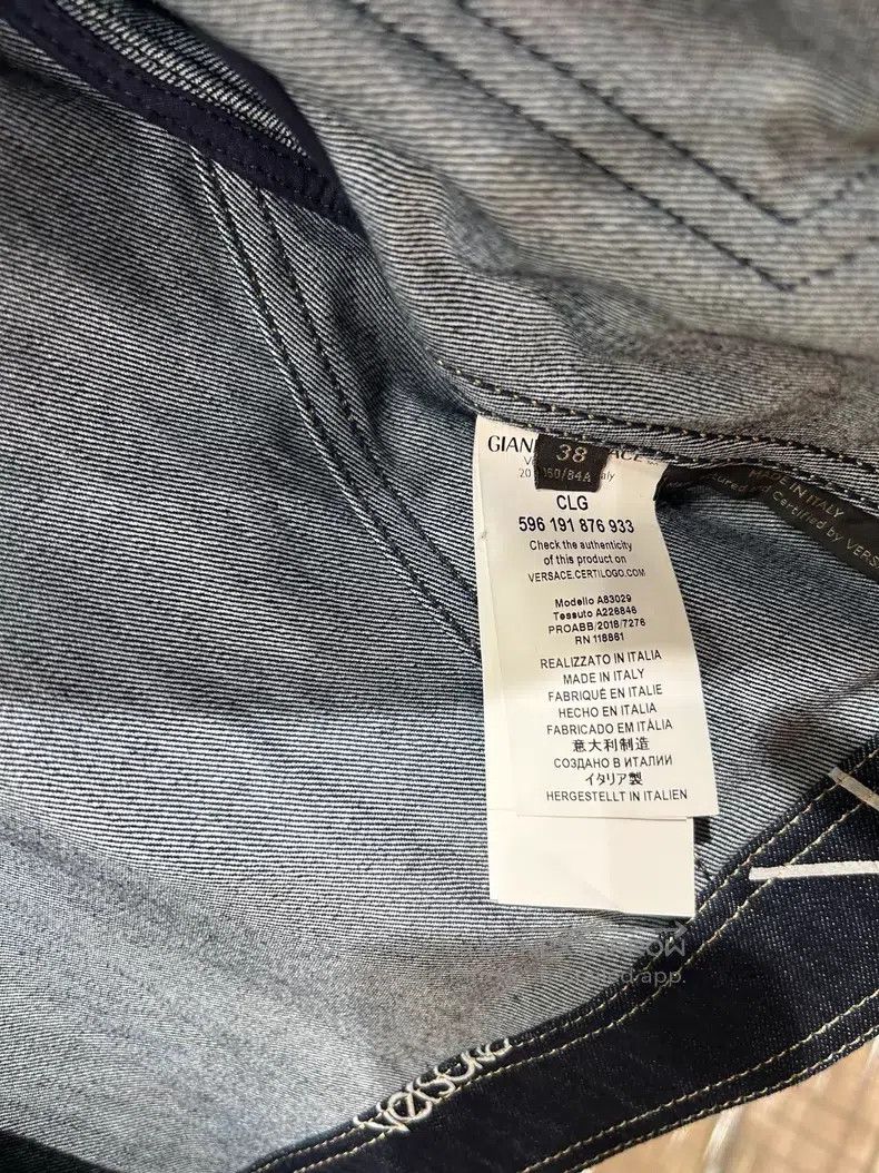 Versace Versace Dark blue letter logo short denim Size US XS / EU 42 / 0 - 3 Thumbnail