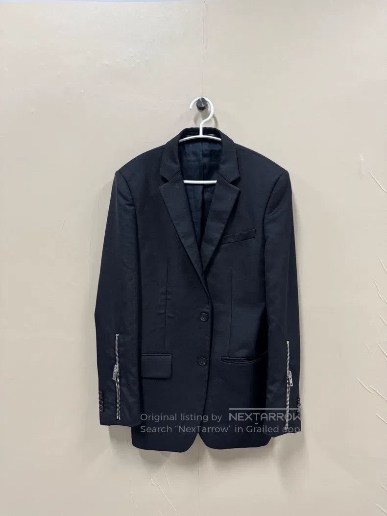 Givenchy Givenchy Size48 Zip-up suit jacket / size 48 Size US M / EU 48-50 / 2 - 1 Thumbnail