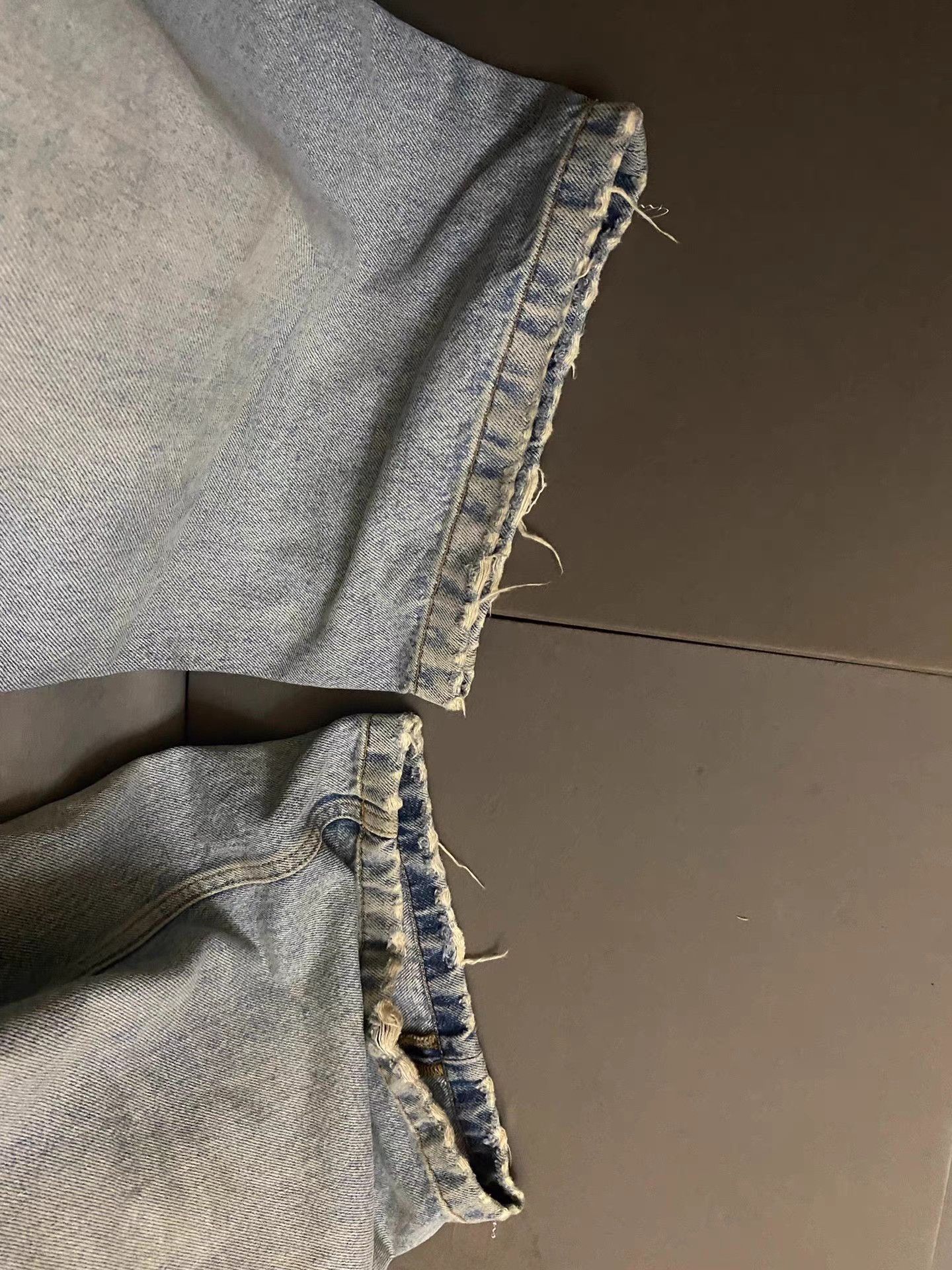 Balenciaga Balenciaga washed distressed wide-leg jeans Size US 29 - 3 Thumbnail