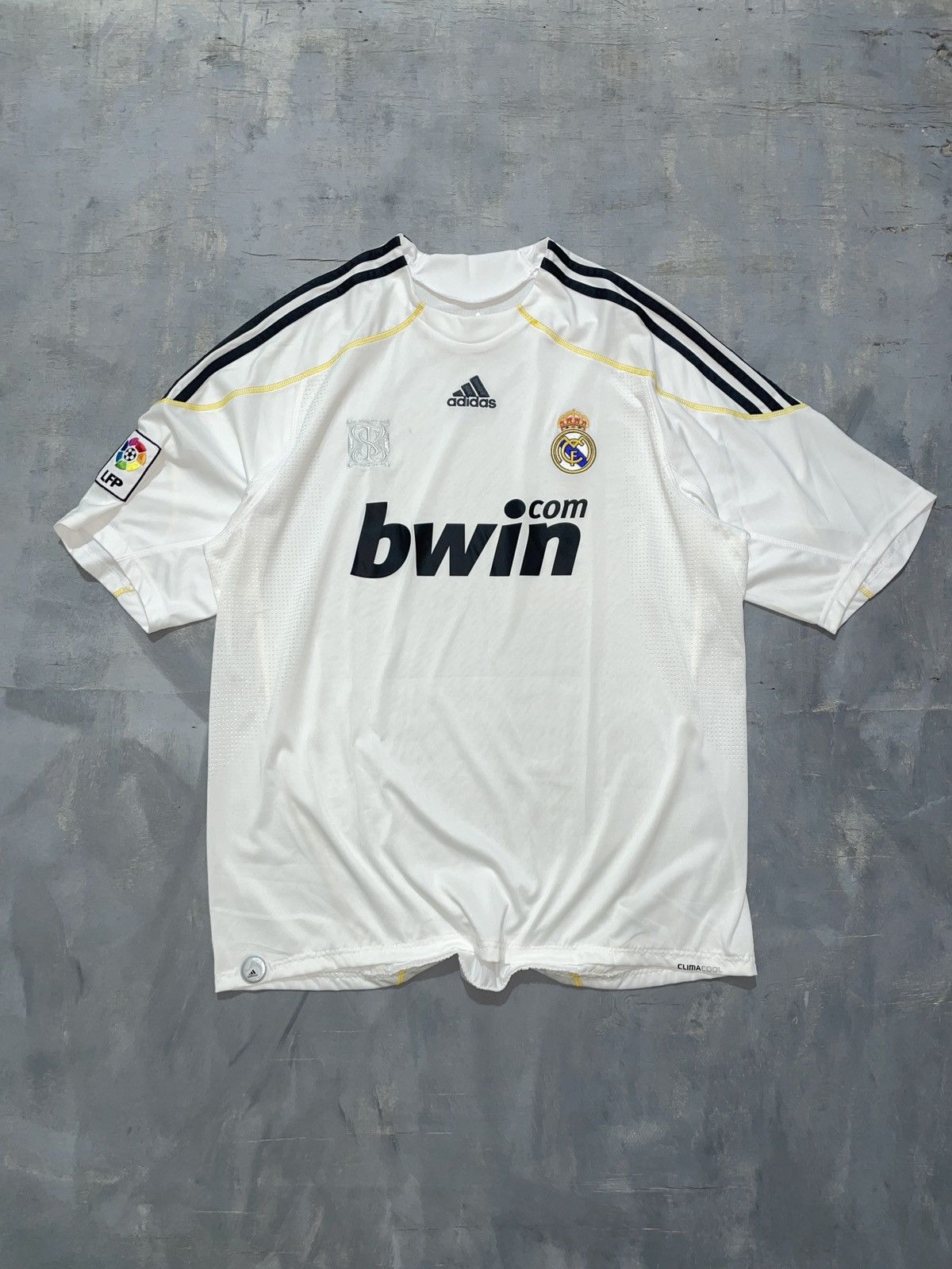 Other Real madrid 2009 Jersey Home Size US XL / EU 56 / 4 - 2 Thumbnail