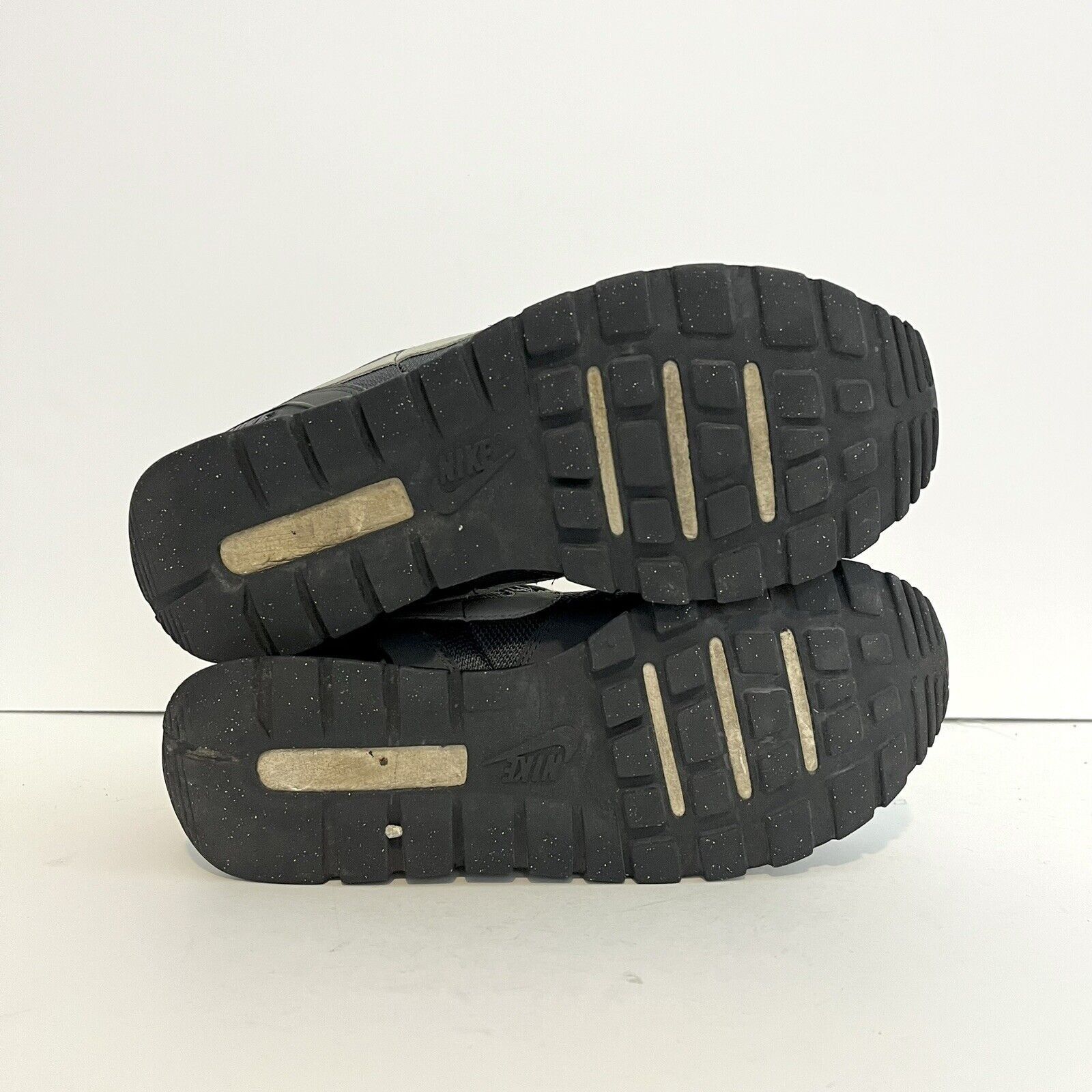 Nike 2011 Nike Air Waffle Trainer Anthracite 429628 010 Rare Sz 8 Size US 8 / EU 41 - 7 Thumbnail