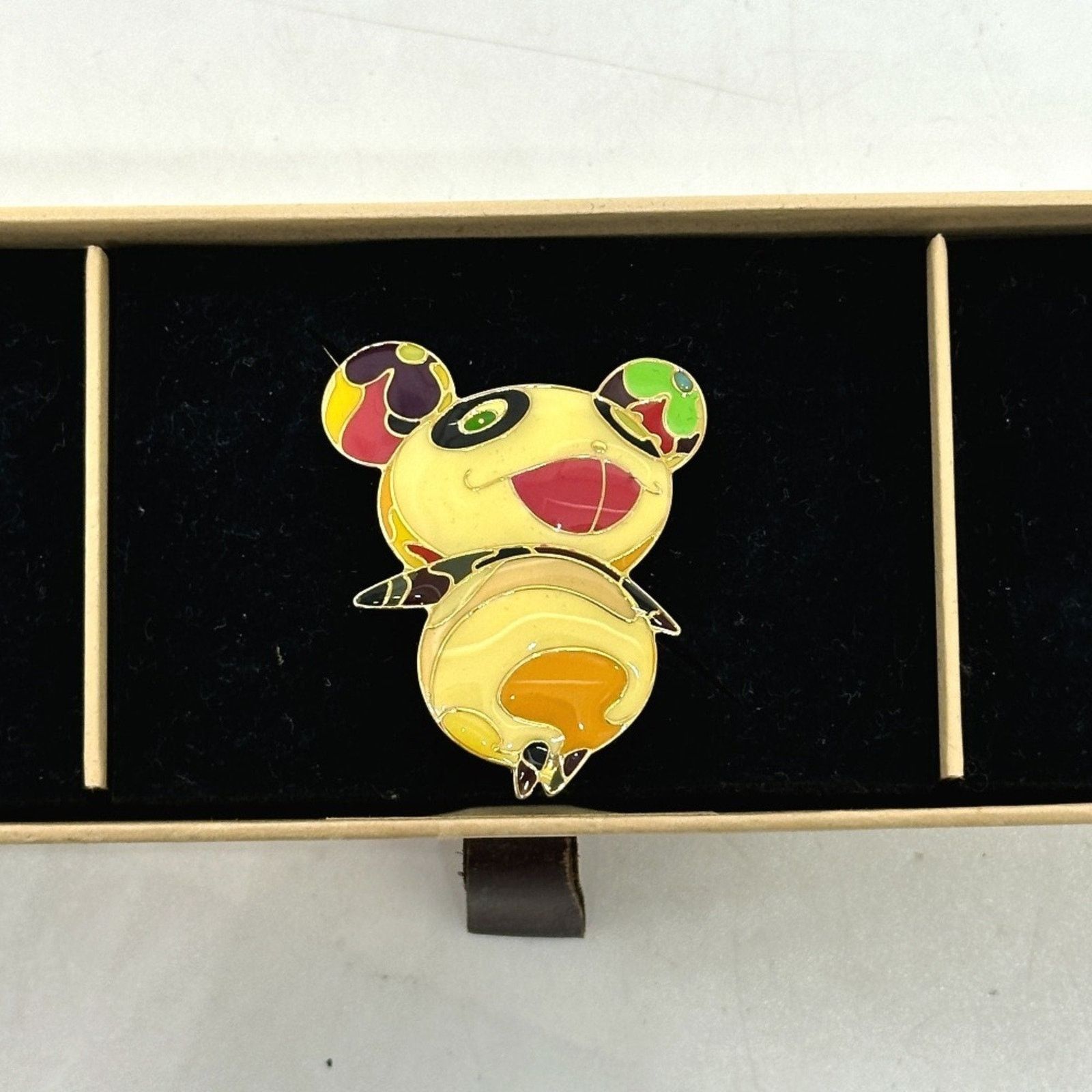 Louis Vuitton Other Metal Multi Brooches