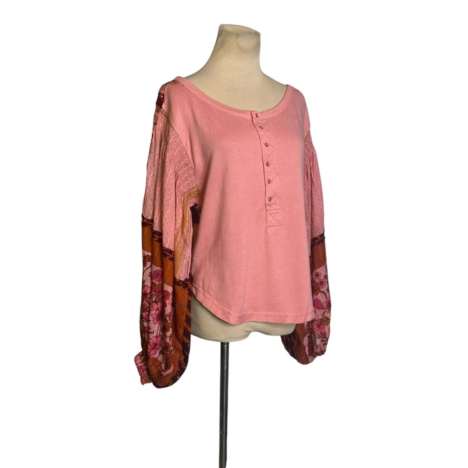 Free People Free People Light Magic Balloon Sleeves Henley top size XS Size XS / US 0-2 / IT 36-38 - 13 Thumbnail