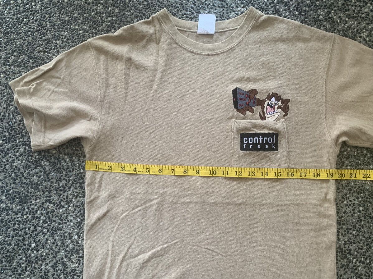 Vintage × Warner Bros Vintage 90s Warner Bros Tasmanian Devil Pocket Tee Size US S / EU 44-46 / 1 - 7 Thumbnail