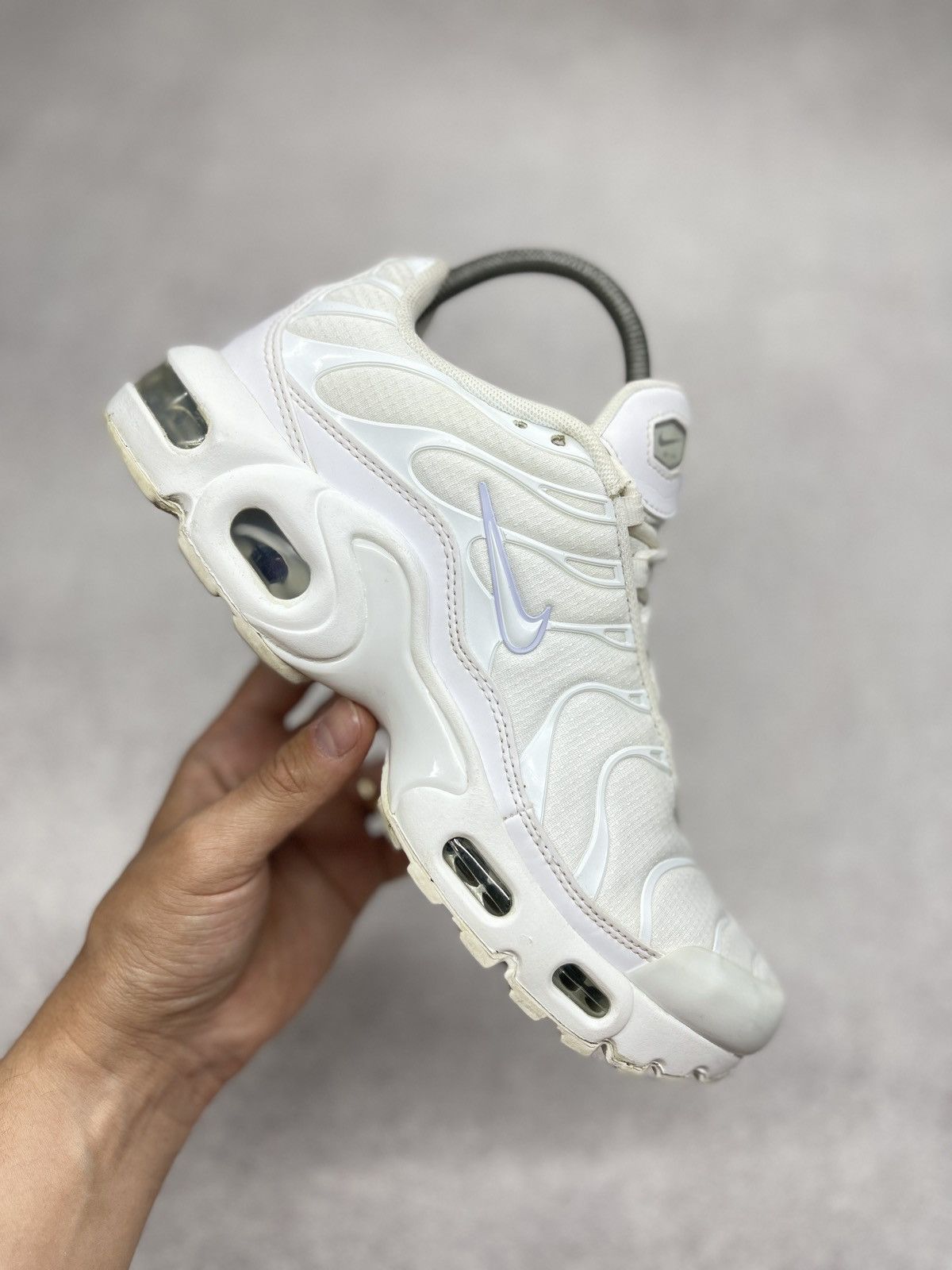 Mens Nike Air Max TN Plus Triple White Sneakers Drill Shox