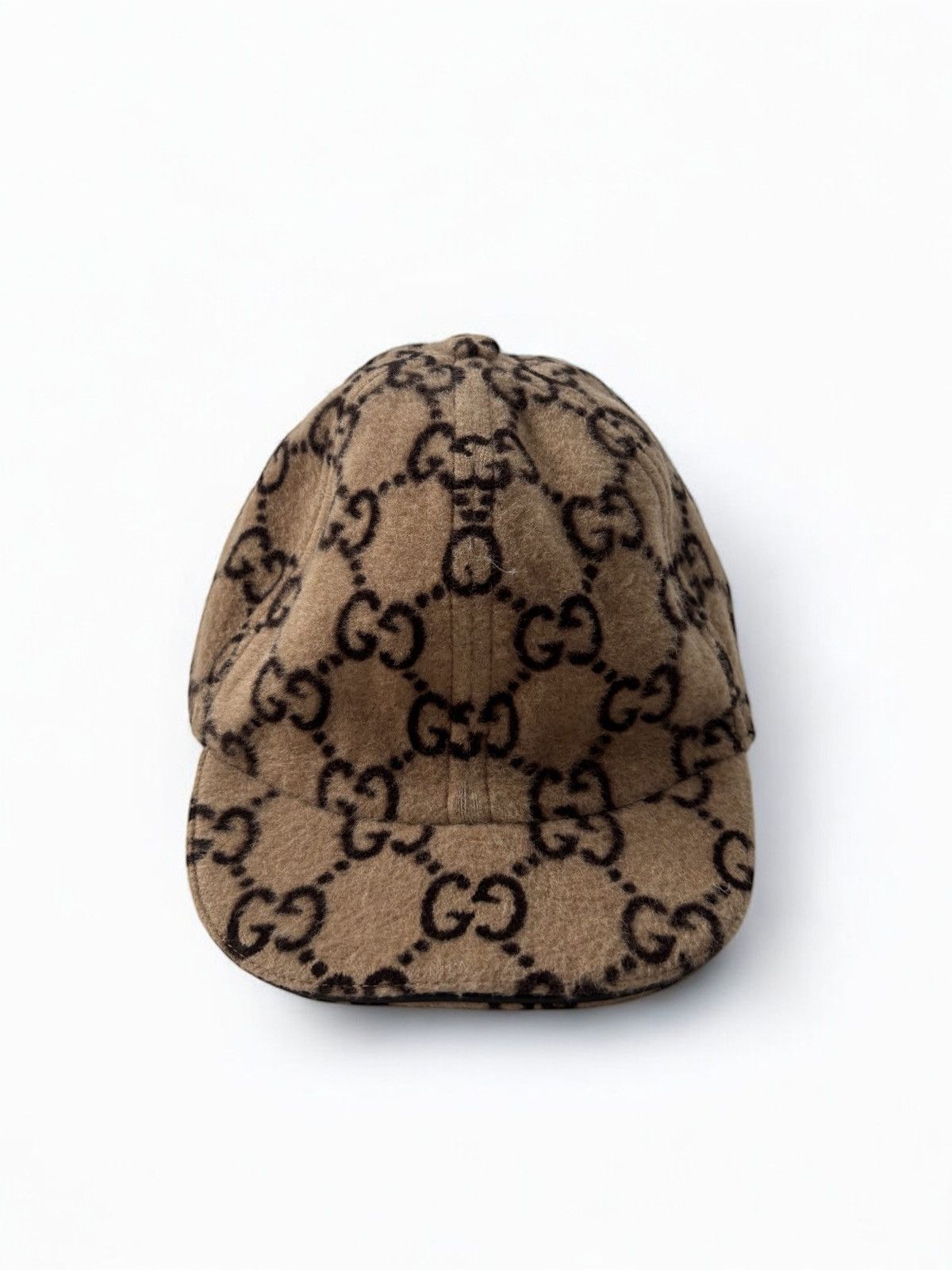 Pre-owned Gucci Monogram Wool Cap In Sand