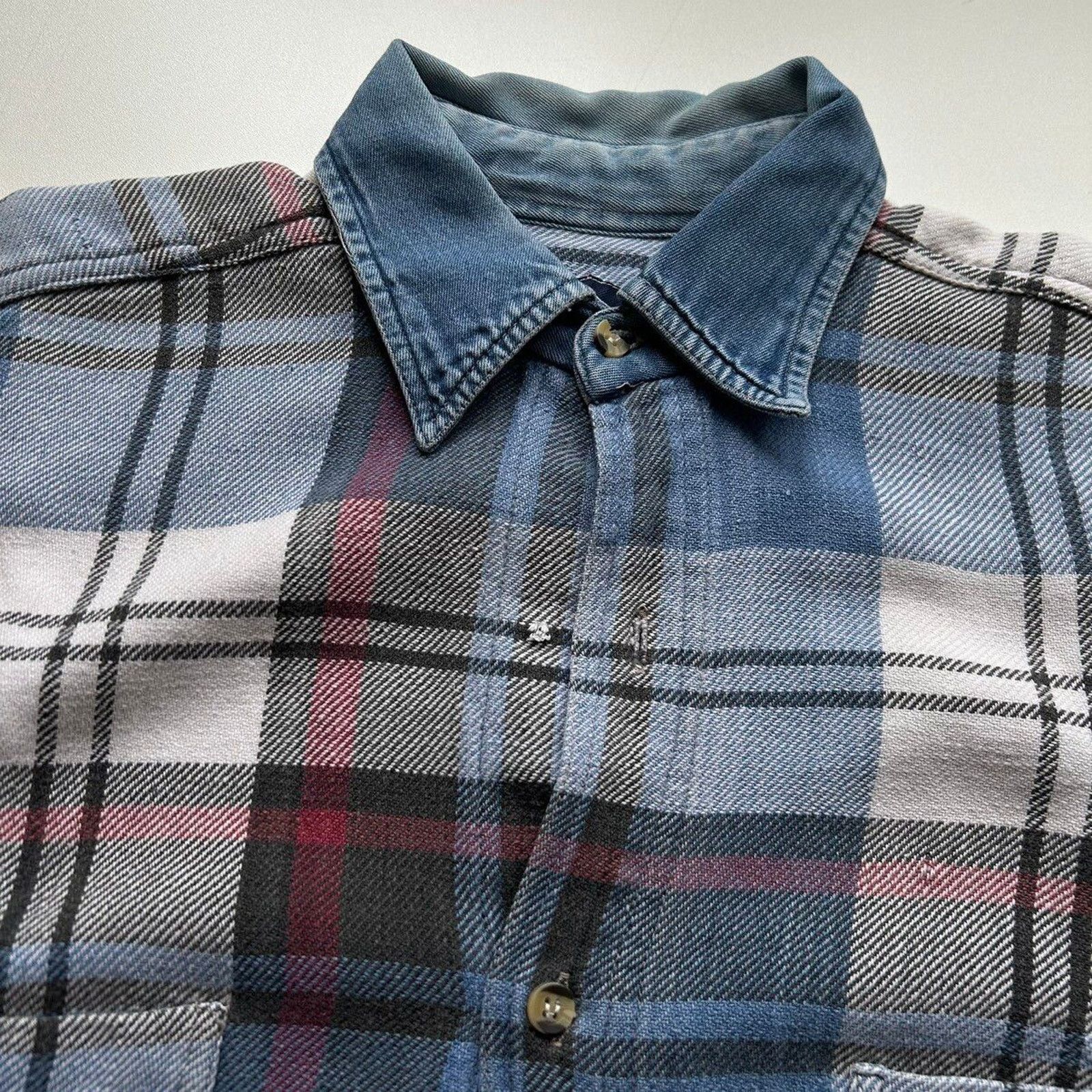 Disney × Mickey Mouse × Vintage Vintage 1990s Mickey Mouse Disney Plaid Button Up Shirt Rare Size US M / EU 48-50 / 2 - 3 Thumbnail