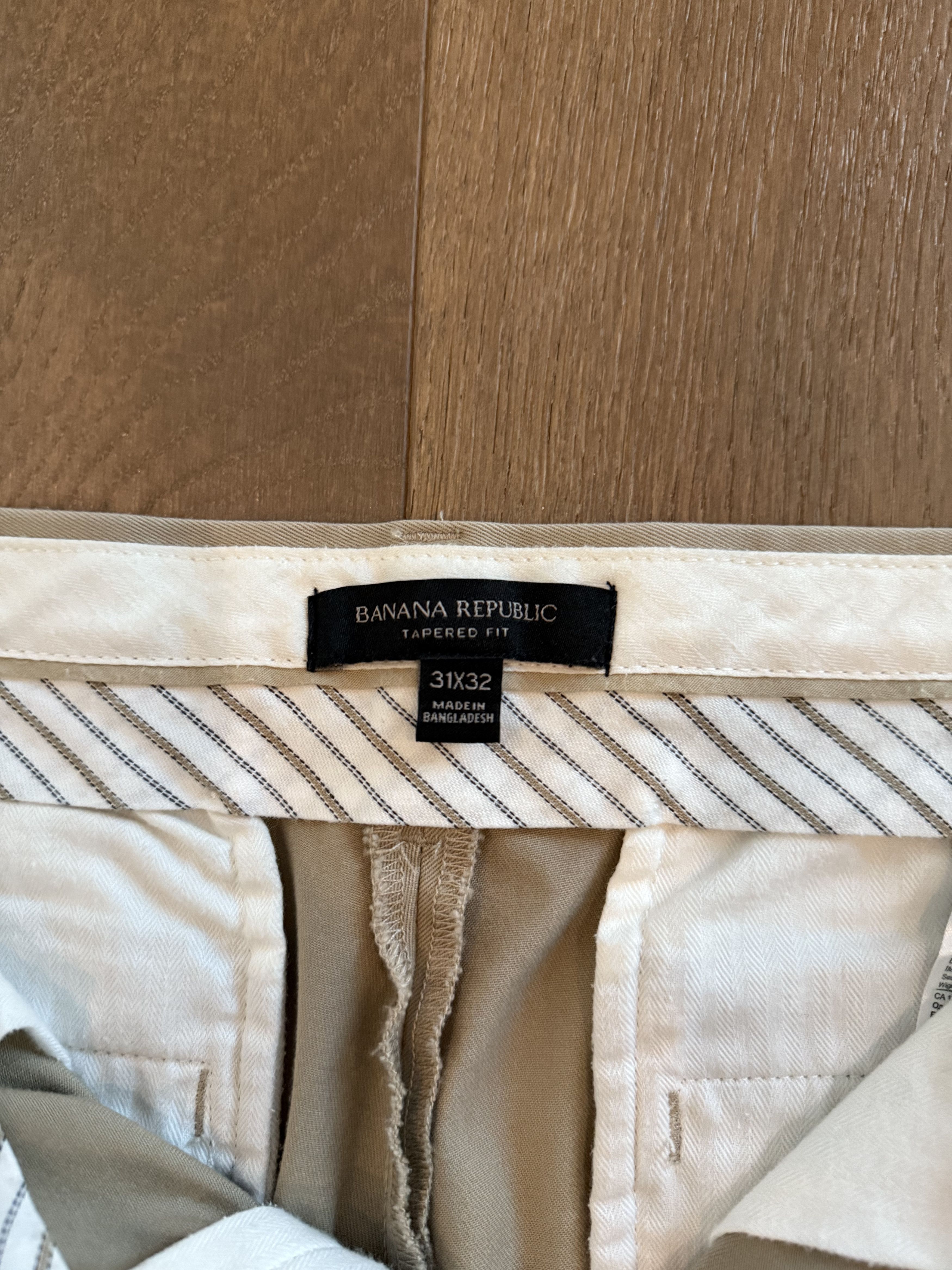 Banana Republic Rapid-Movement Stretch Chinos, Tapered Fit Size US 31 - 3 Thumbnail