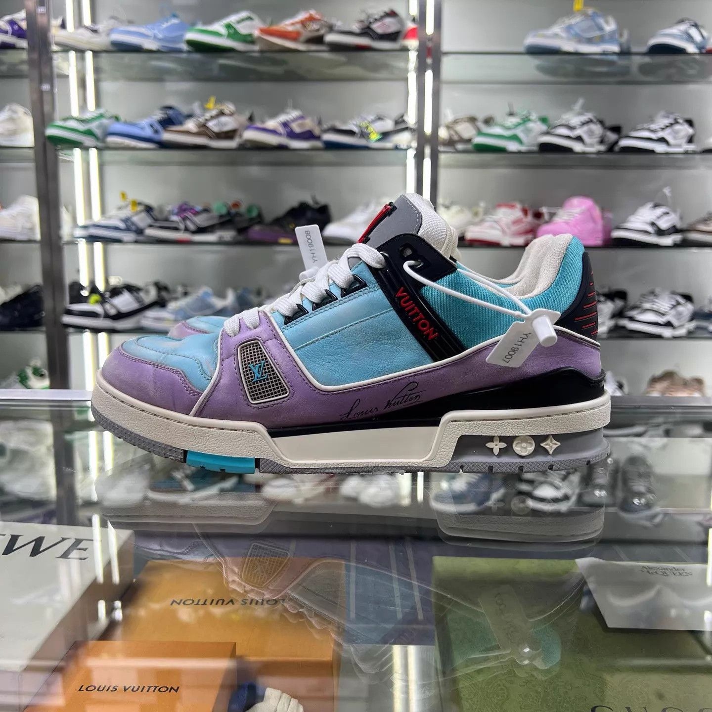 Louis Vuitton Louis Vuitton Trainer Macaron UK8.5 Size US 9 / EU 42 - 3 Thumbnail