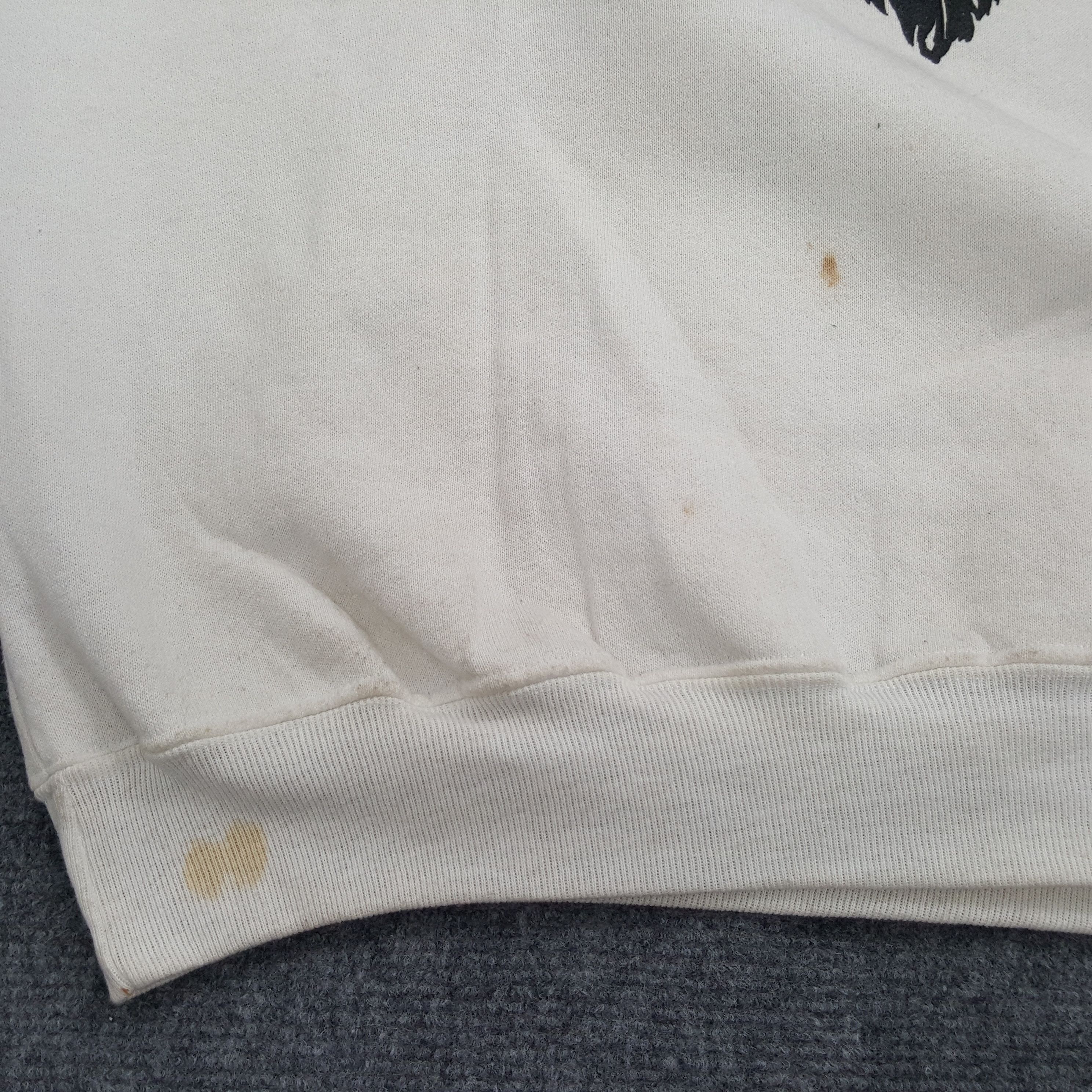Vintage 90's Native America Designed by JnzHell Moore Sweatshirt Size US XL / EU 56 / 4 - 8 Thumbnail
