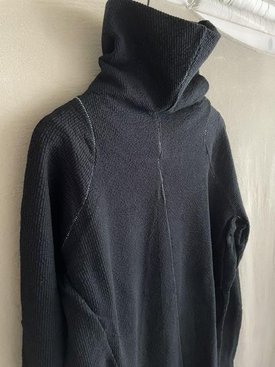 The Viridi-anne Assymetric Scar Stitch Turtleneck - BLACK JP 3 Size US L / EU 52-54 / 3 - 14 Thumbnail