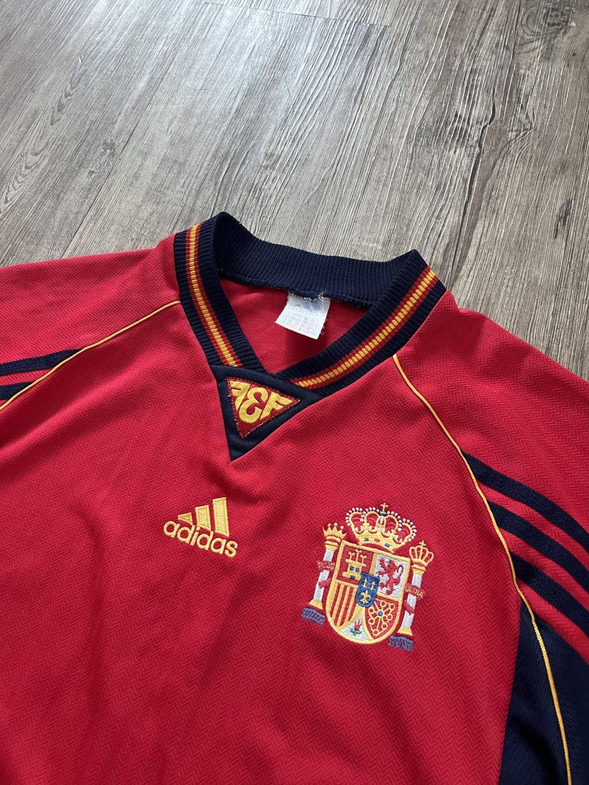 Adidas Adidas Spain 1998/1999 Home Jersey World Cup Size US L / EU 52-54 / 3 - 5 Thumbnail