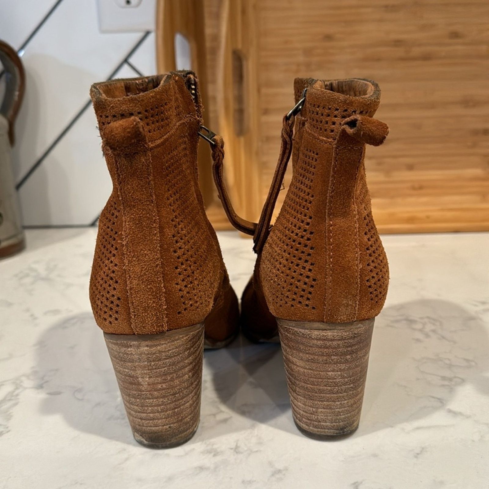 Toms Toms Lunata Chestnut Suede Perforated Boots booties size 7.5 Size US 7.5 / IT 37.5 - 3 Thumbnail