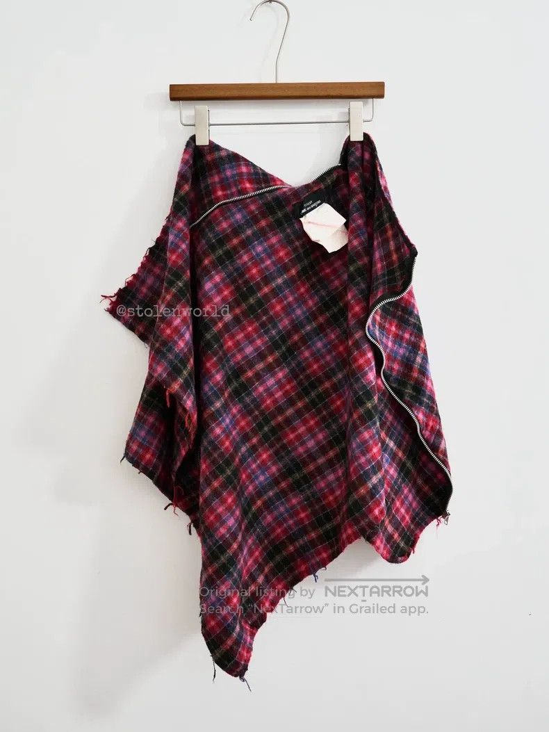 Comme des Garcons Comme Des Garcons size F Asymmetrical zipper plaid skirt Size 23" - 3 Thumbnail
