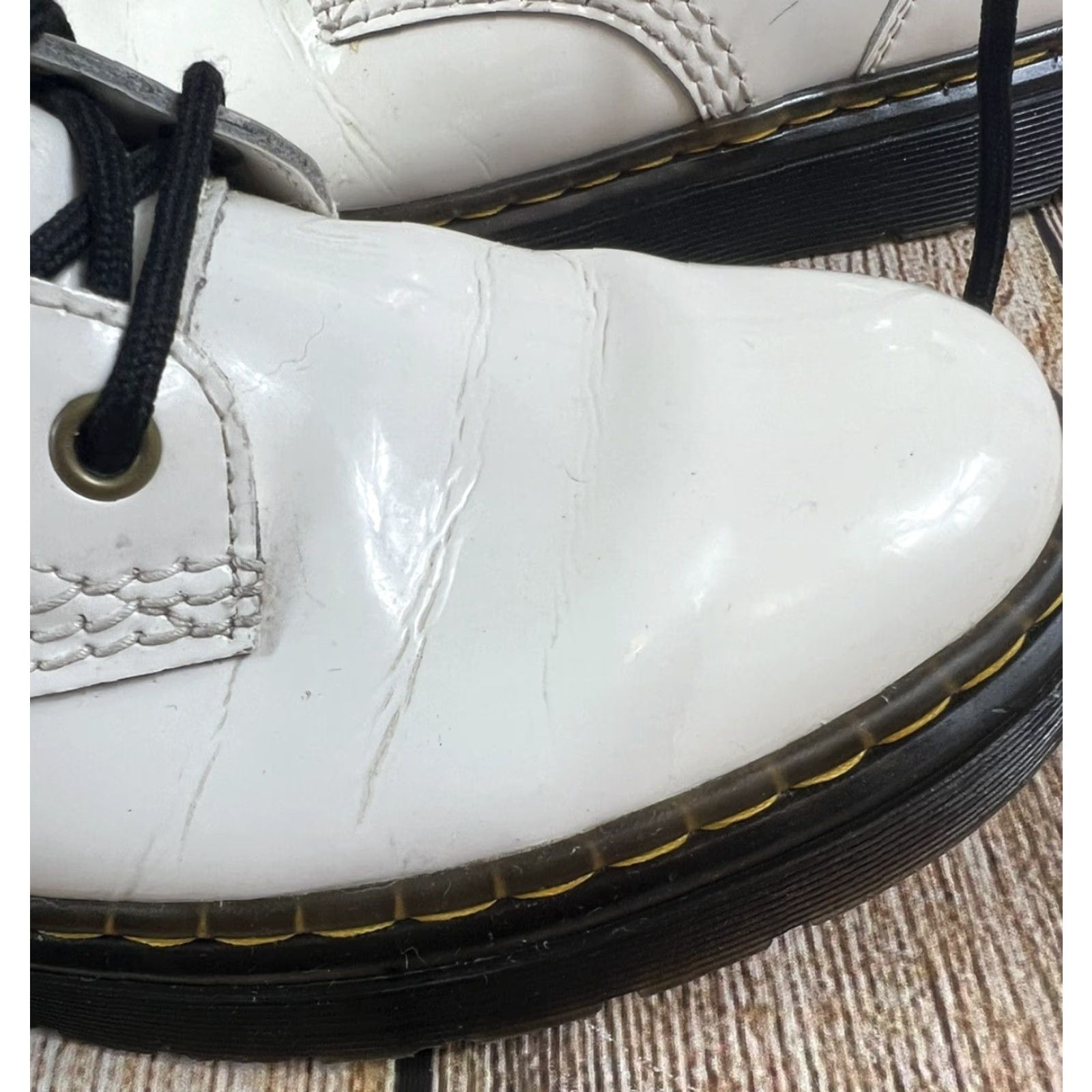 Dr. Martens VINTAGE Dr. Martens Zavala White Leather Combat Boots Air Wair Womens Boots Ankle High Leather Upper Cushioned Non-Slip Rubber Outsole Size US 7 / IT 37 - 4 Thumbnail