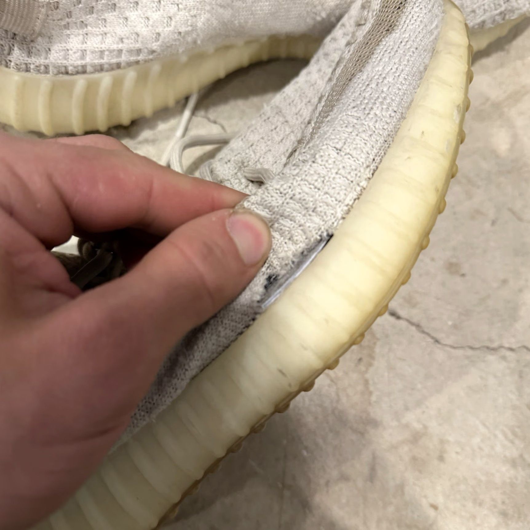 Adidas **Adidas Yeezy Boost 350 V2 White 9.5 Men's Shoe** User: **Adidas Yeezy Boost 350 V2 White 9.5 Men's** Size US 9 / EU 42 - 2 Thumbnail