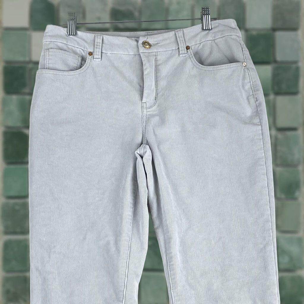 Vintage Chico's Gray Corduroy So Slimming Girlfriend Ankle Pants Womens XS Gray Corduroy Pants Slim Girlfriend Fit Ankle N/A Size 26" / US 2 / IT 38 - 1 Thumbnail