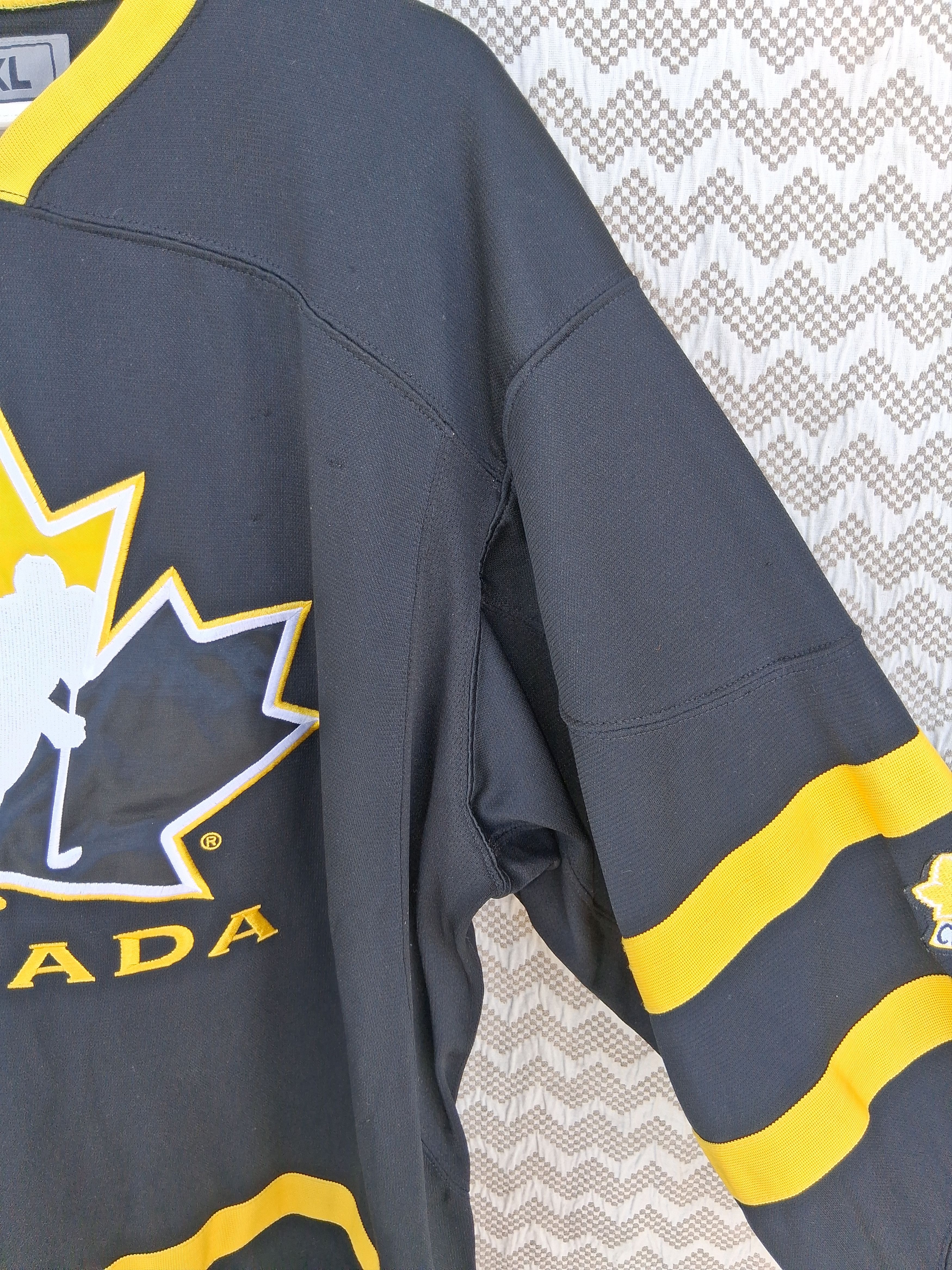 Nike Nike x Team Canada 2013 IHHF Ice Hockey World Champ. Jersey Size US XL / EU 56 / 4 - 4 Thumbnail