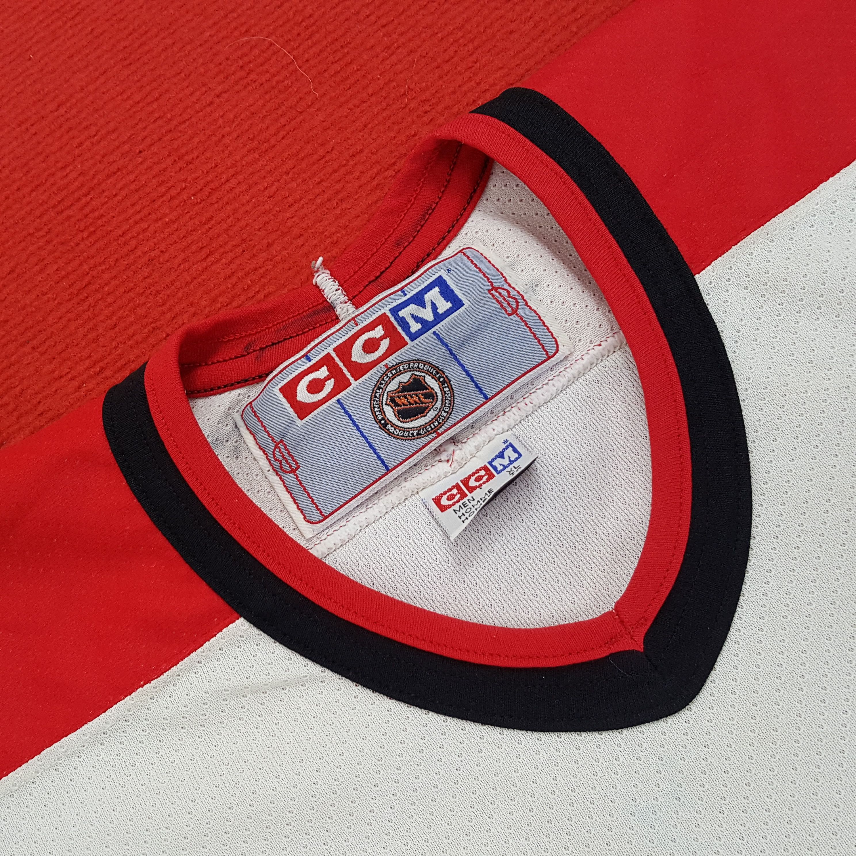 NHL × Vintage CCM Hockey Ice American Sports Tshirt Size US XXL / EU 58 / 5 - 6 Thumbnail