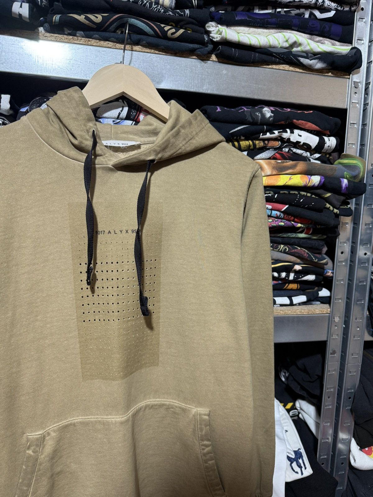 1017 ALYX 9SM Rare Luxury 1017 ALYX 9SM Tan Pullover W/ Prints Hoodie Y2K Size US L / EU 52-54 / 3 - 4 Thumbnail