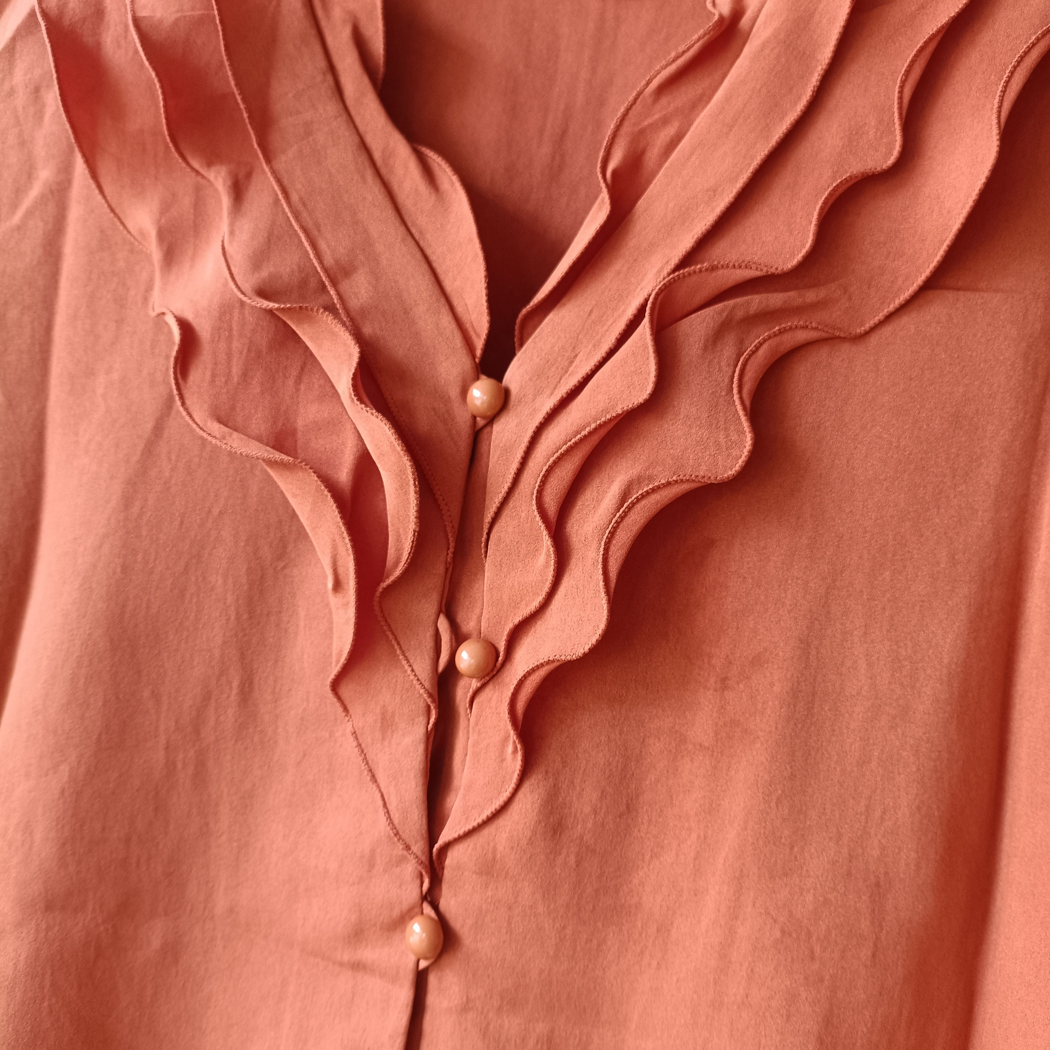 Balenciaga Vintage Balenciaga Ruffle tops blouses Size M / US 6-8 / IT 42-44 - 3 Thumbnail