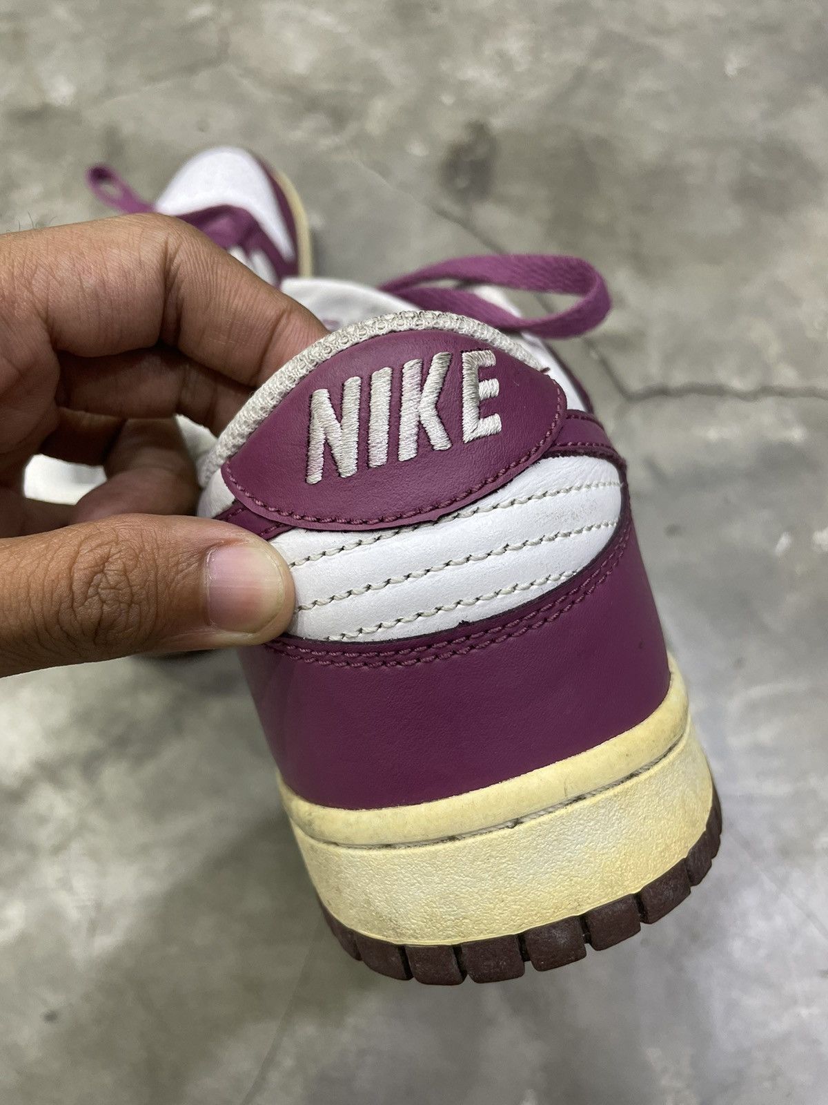 Nike Nike Dunk Low Ostrich Pack Myth 2010 years vintage burgundy Size US 9 / EU 42 - 7 Thumbnail