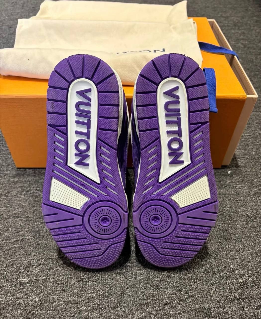 Louis Vuitton LV Trainer sneakers with a white and purple print Size US 7 / IT 37 - 7 Thumbnail