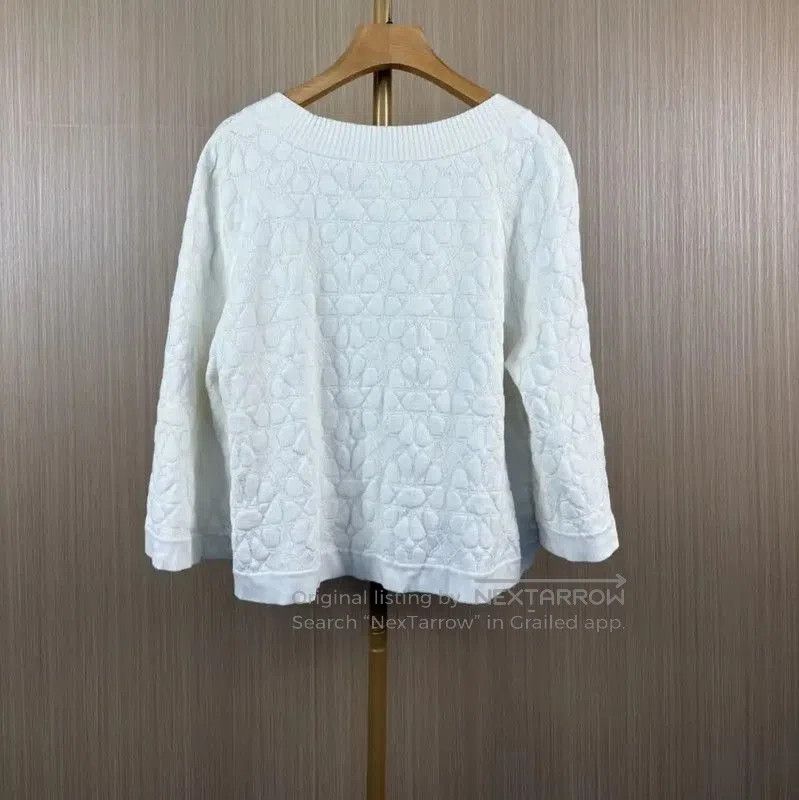 Chanel Chanel White Cotton Pullover with V-Neck Design . Size M / US 6-8 / IT 42-44 - 2 Thumbnail