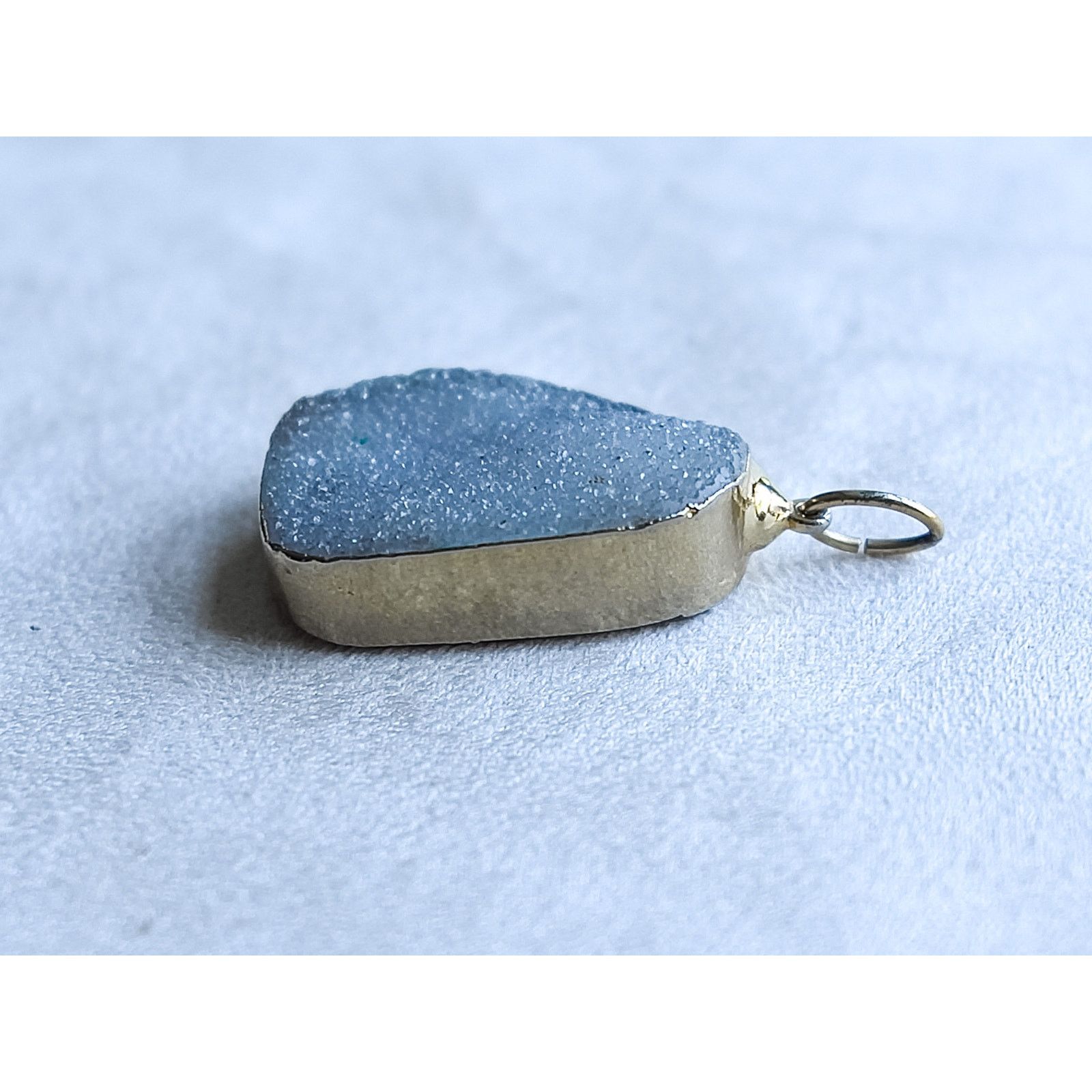 The Unbranded Brand Gray Druzy Crystal Pendant Gold Tone Bezel Boho Size ONE SIZE - 5 Thumbnail