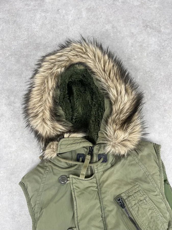 Polo Ralph Lauren 2010s Ralph Lauren Khaki Removable Fur-Lined Vest Size US M / EU 48-50 / 2 - 6 Thumbnail